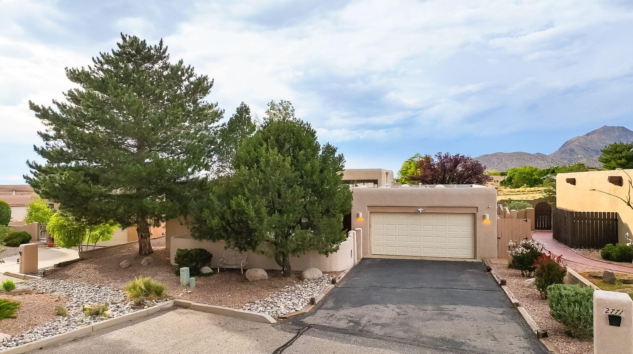 Photo 2 — 2771 Wolfberry Place NE