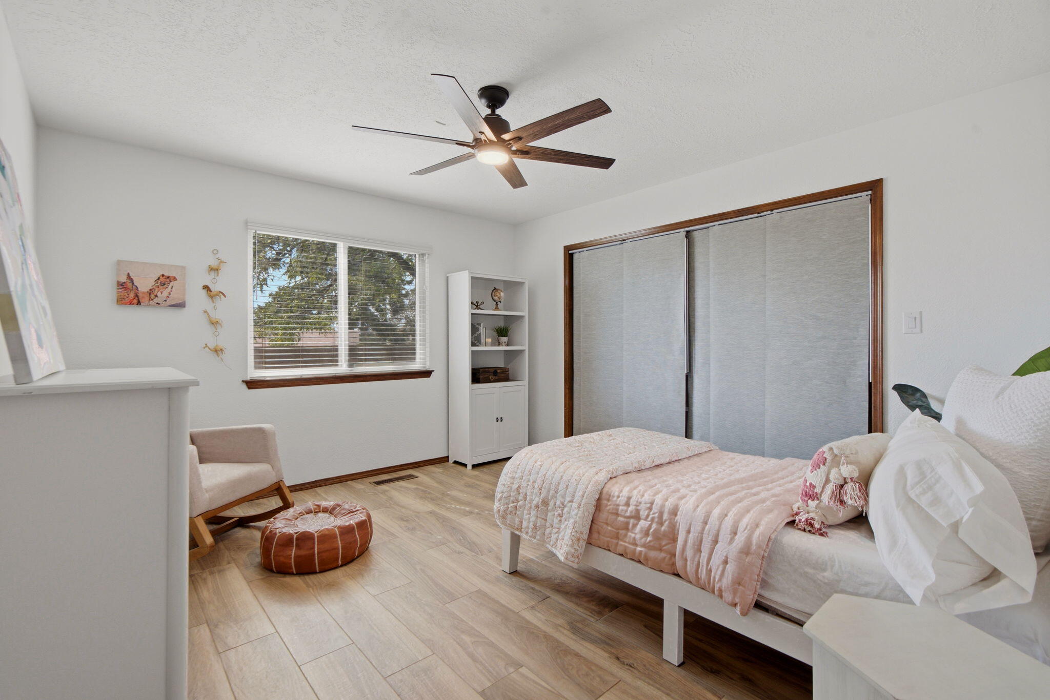 Photo 5 — 12925 Manitoba Drive NE