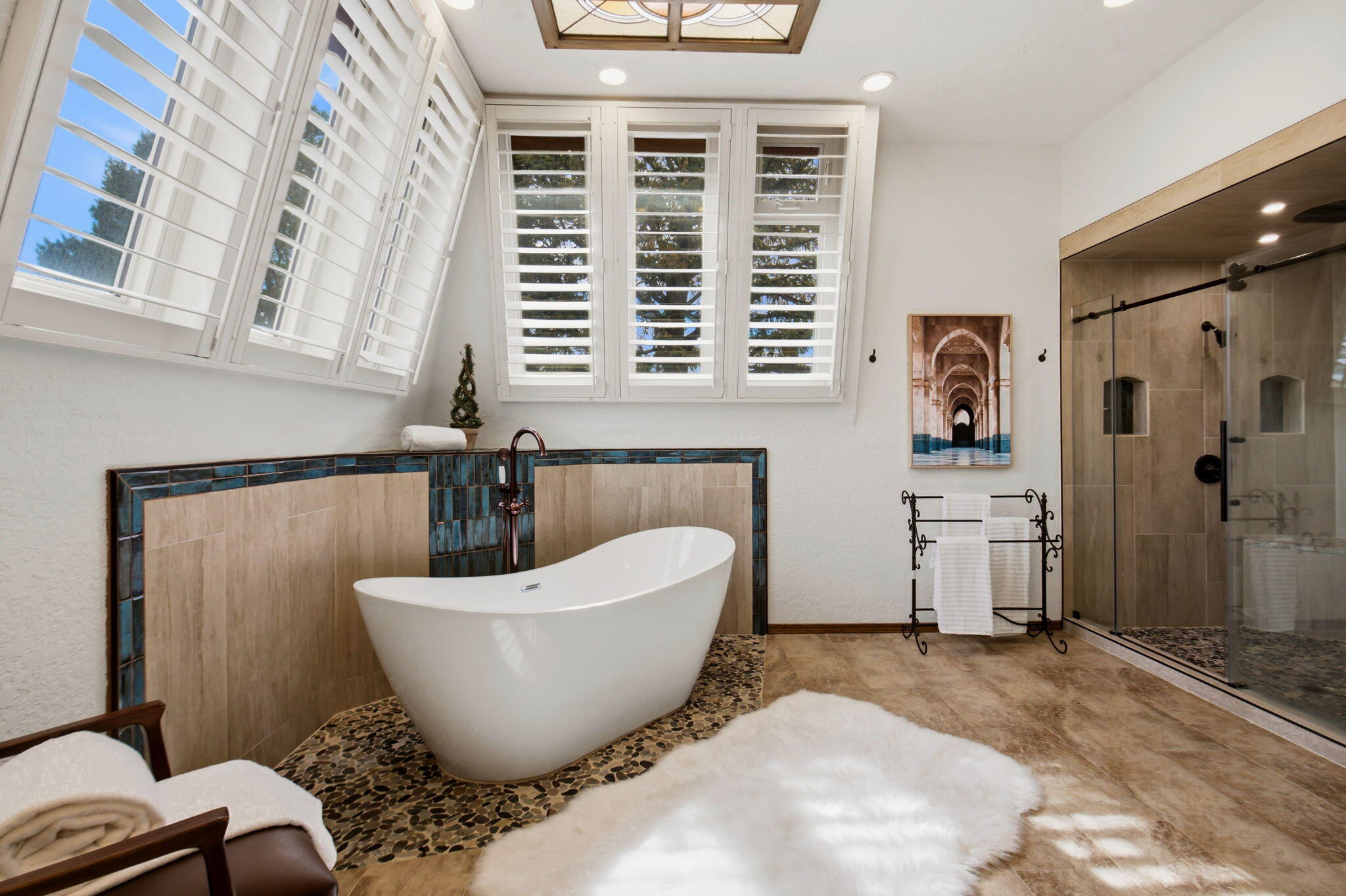 Photo 16 — 12925 Manitoba Drive NE
