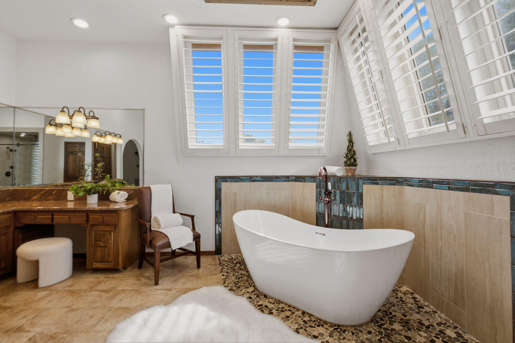 Photo 17 — 12925 Manitoba Drive NE