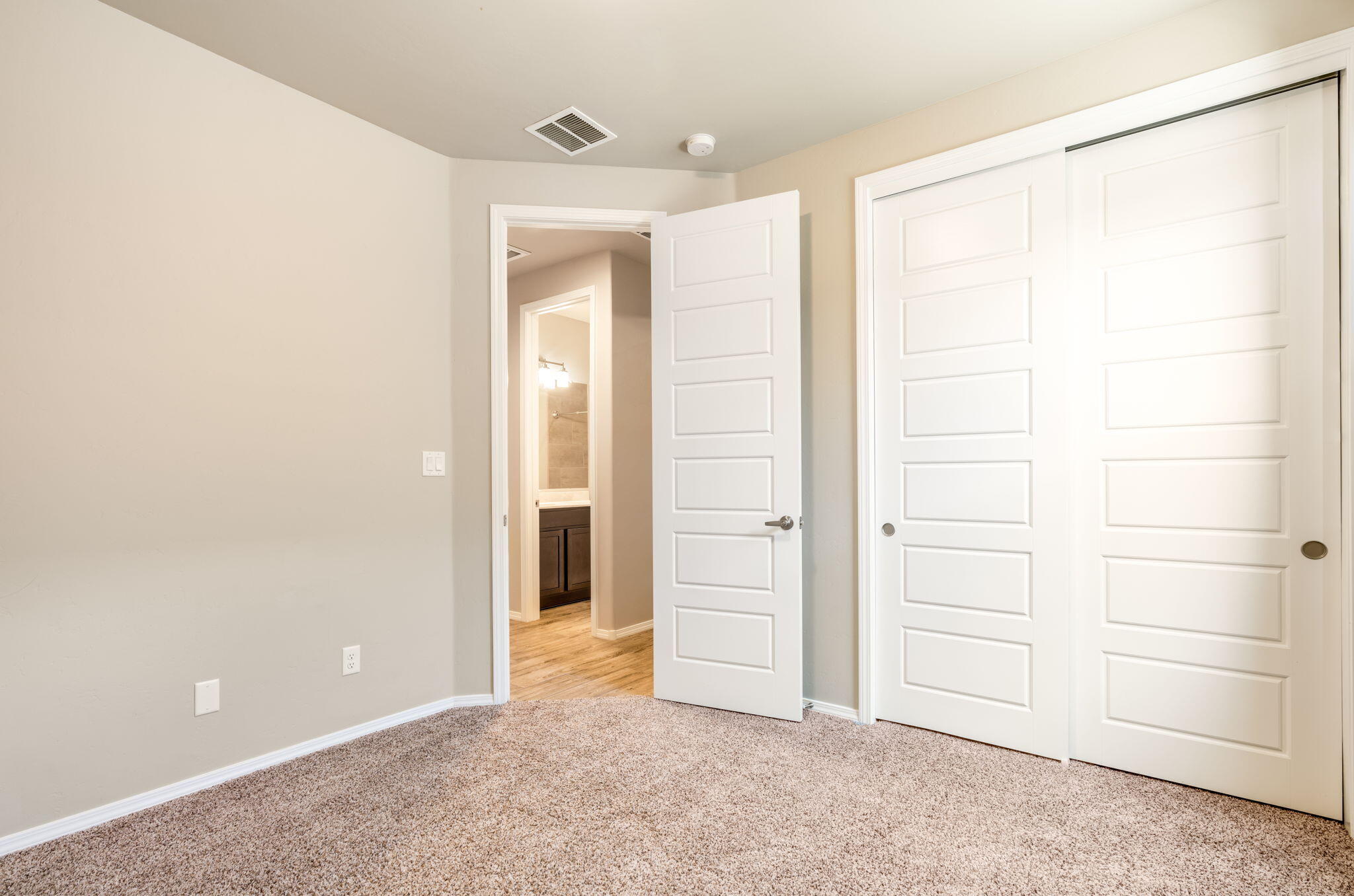 Photo 2 — 2443 Camrose Road NE