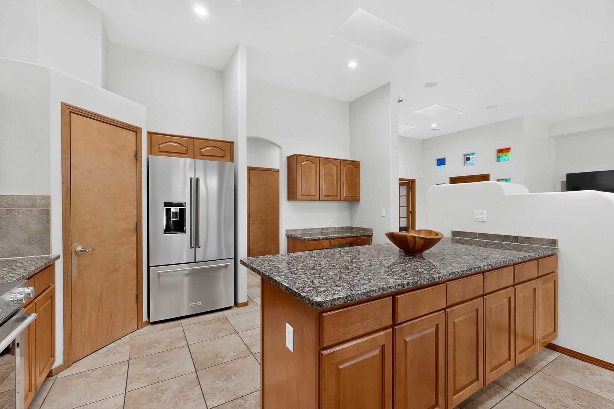 Photo 6 — 7312 Hawthorn Avenue NE