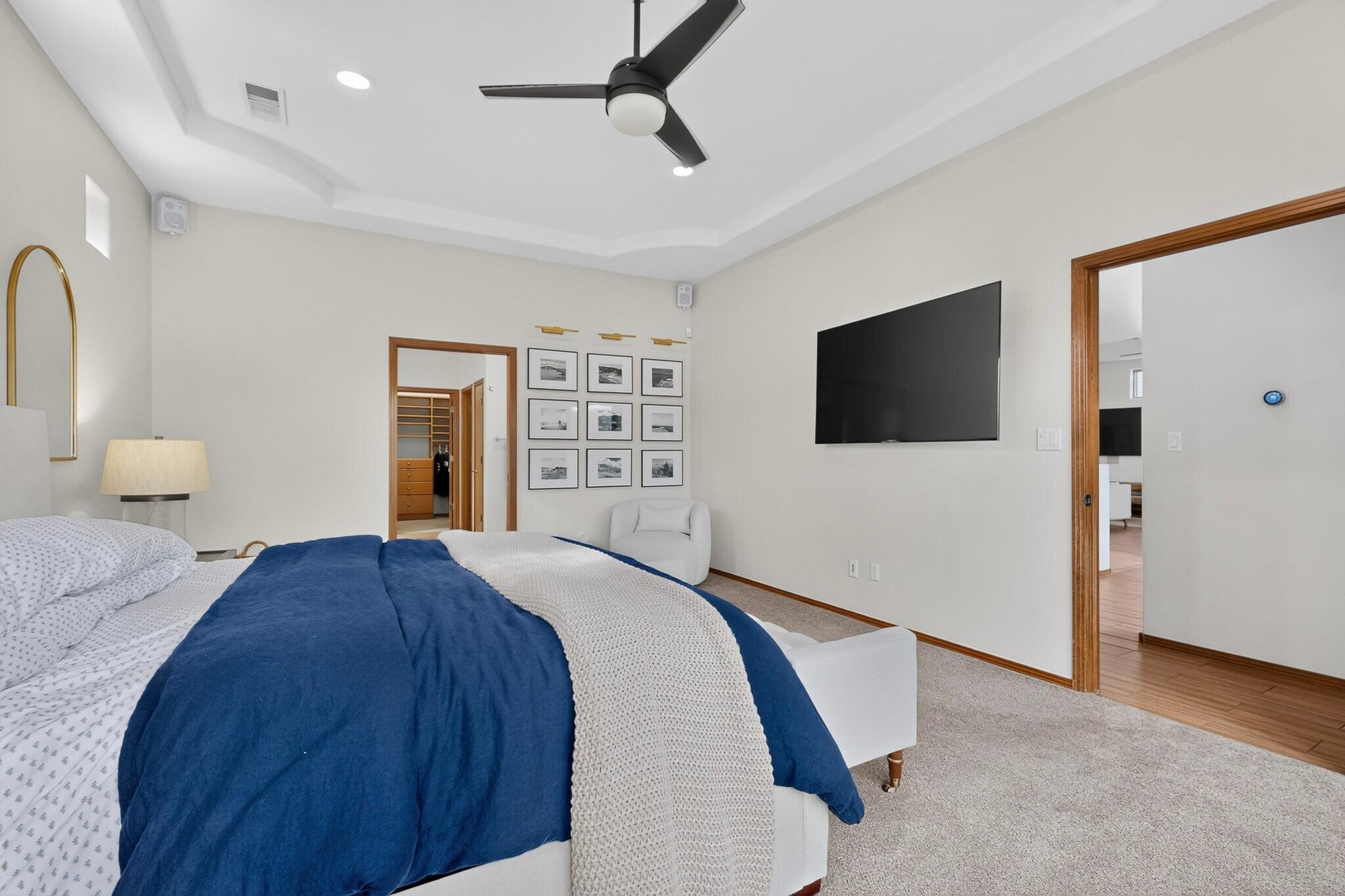 Photo 10 — 7312 Hawthorn Avenue NE