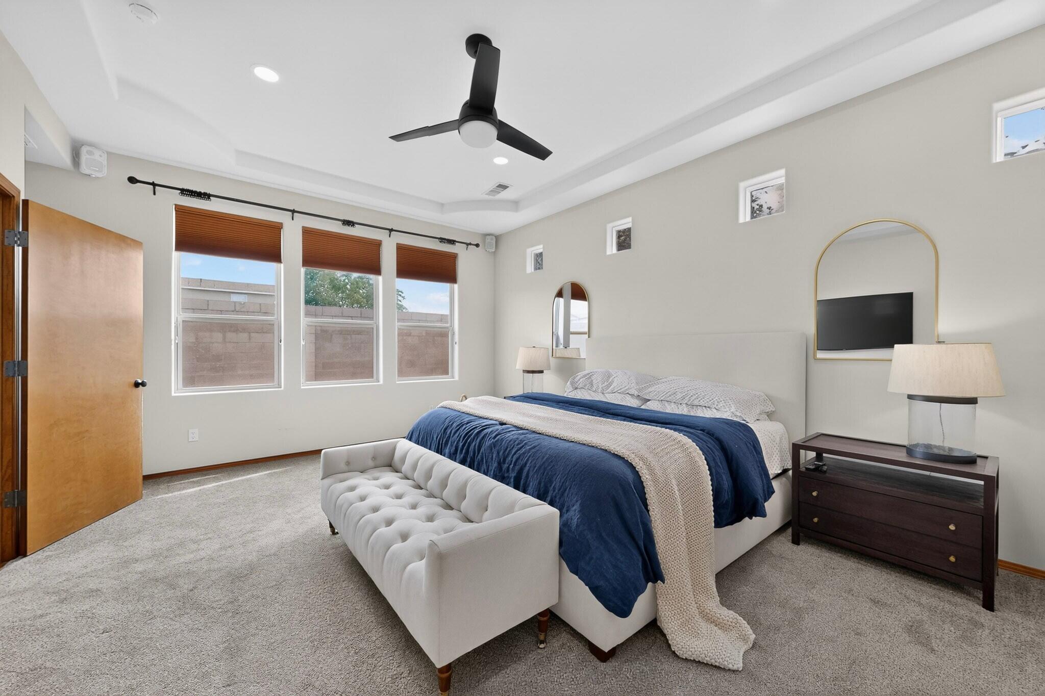 Photo 11 — 7312 Hawthorn Avenue NE