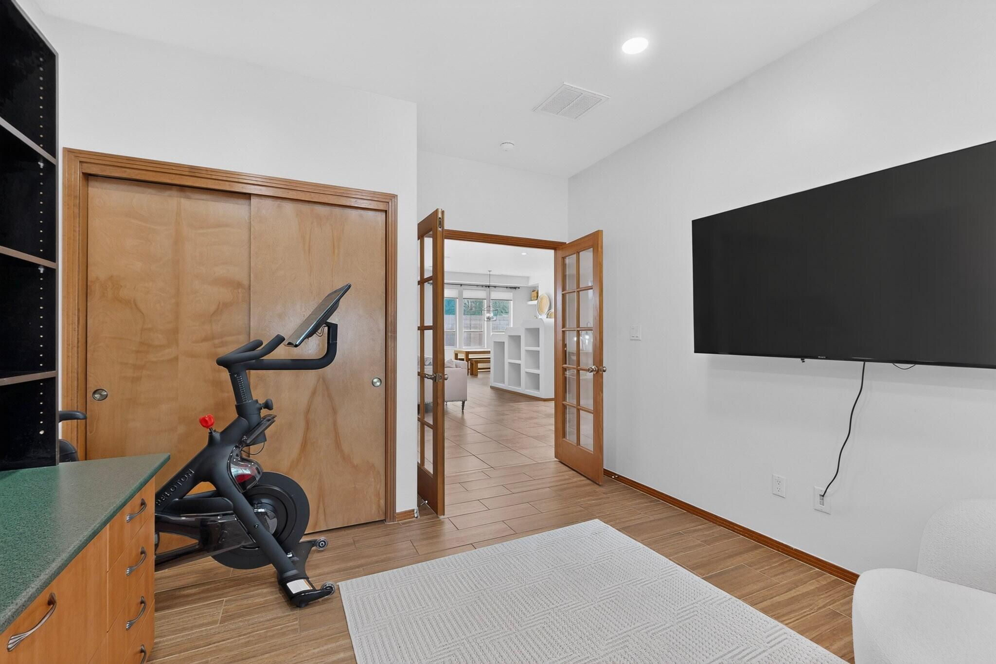 Photo 16 — 7312 Hawthorn Avenue NE