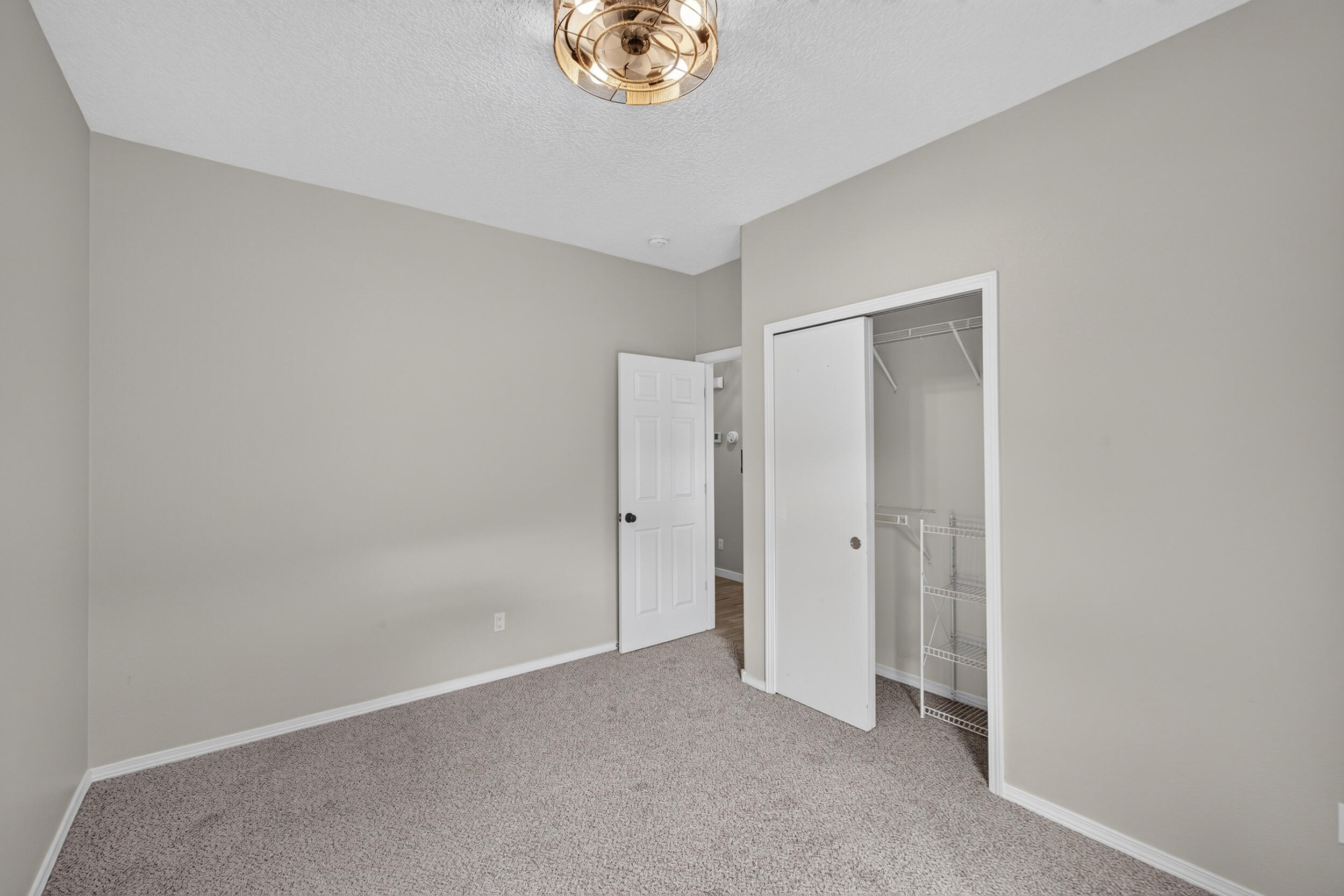 Photo 6 — 1118 Desert Sunflower Drive NE