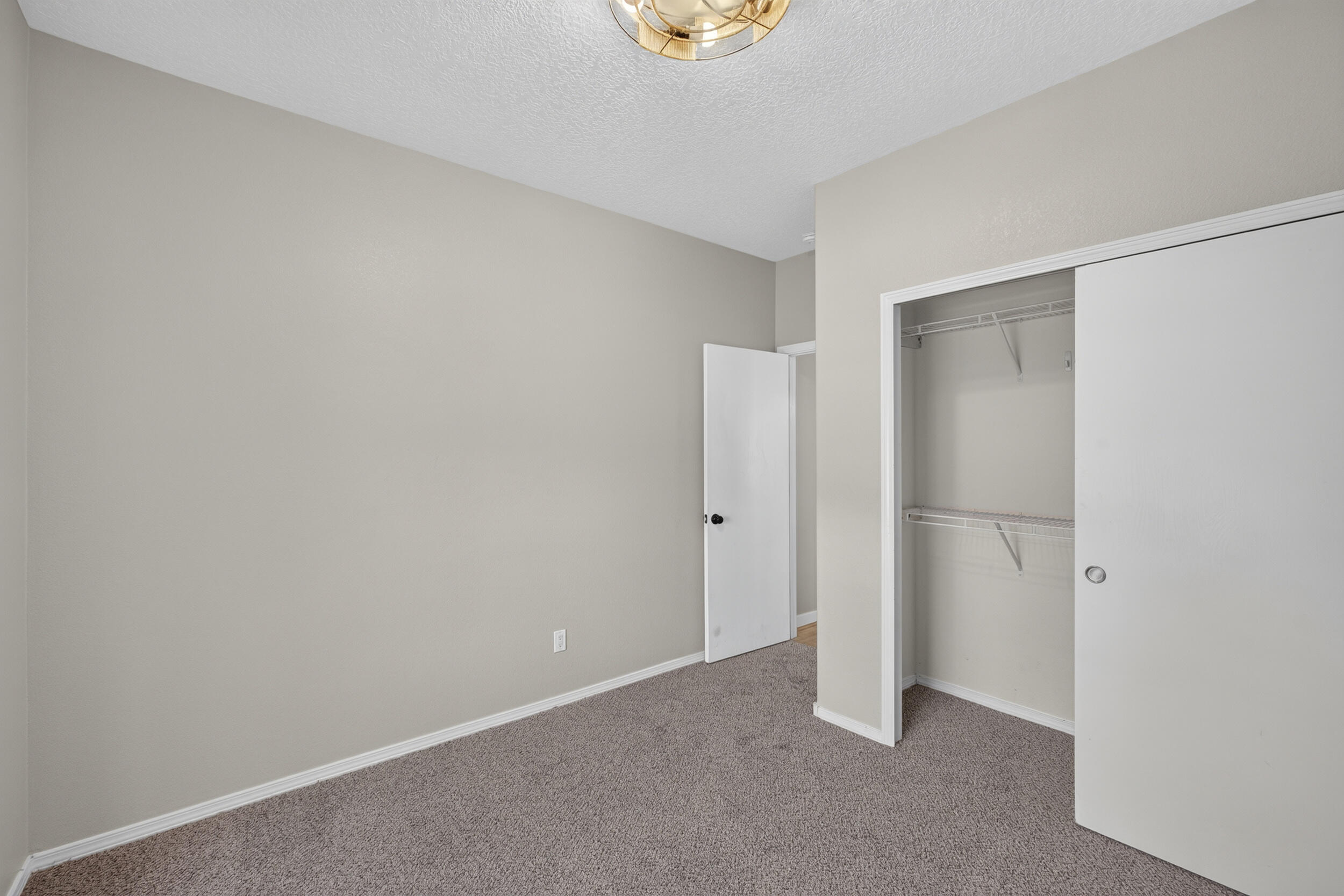 Photo 10 — 1118 Desert Sunflower Drive NE