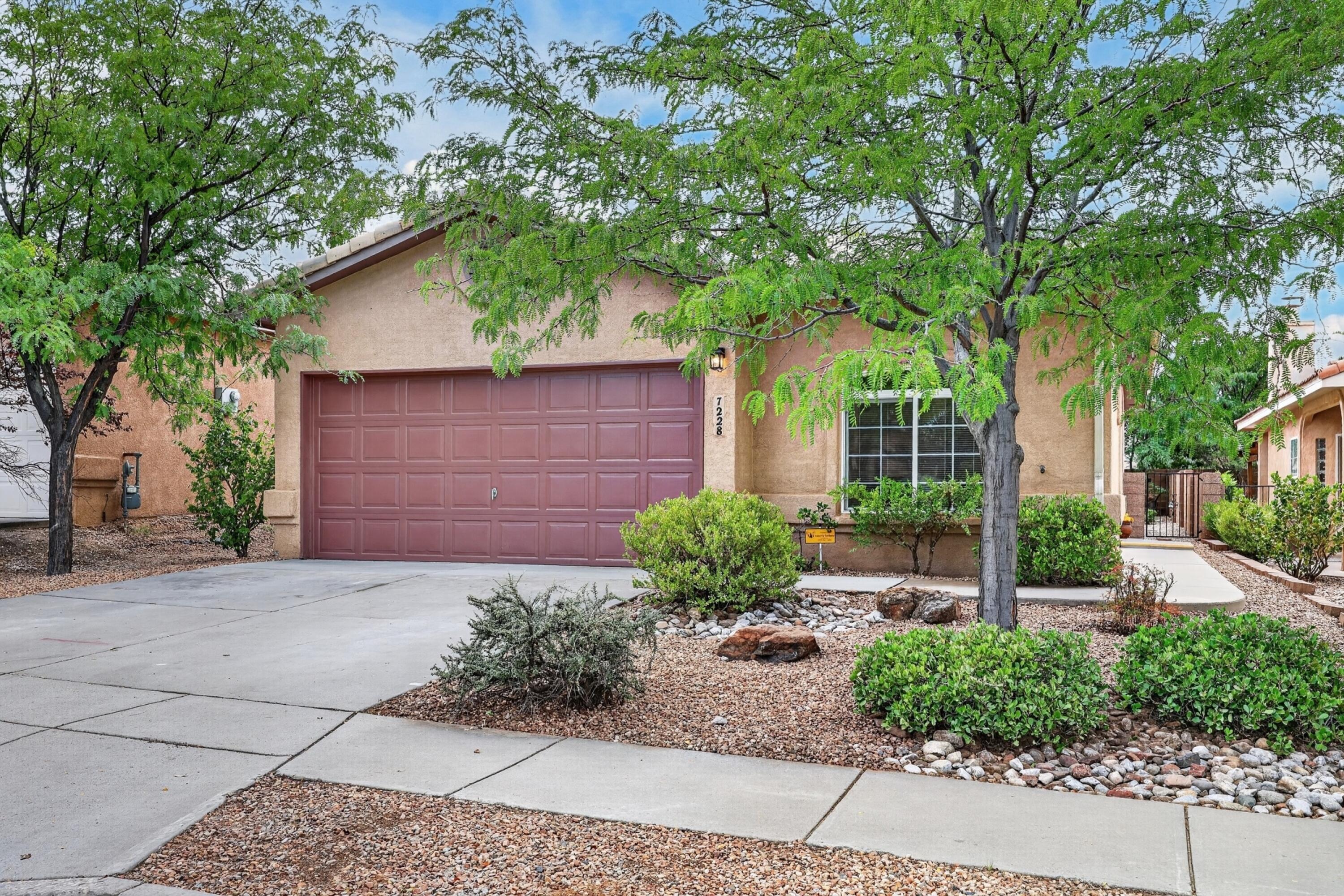 7228 Boxwood Avenue NE, Albuquerque, NM 87113