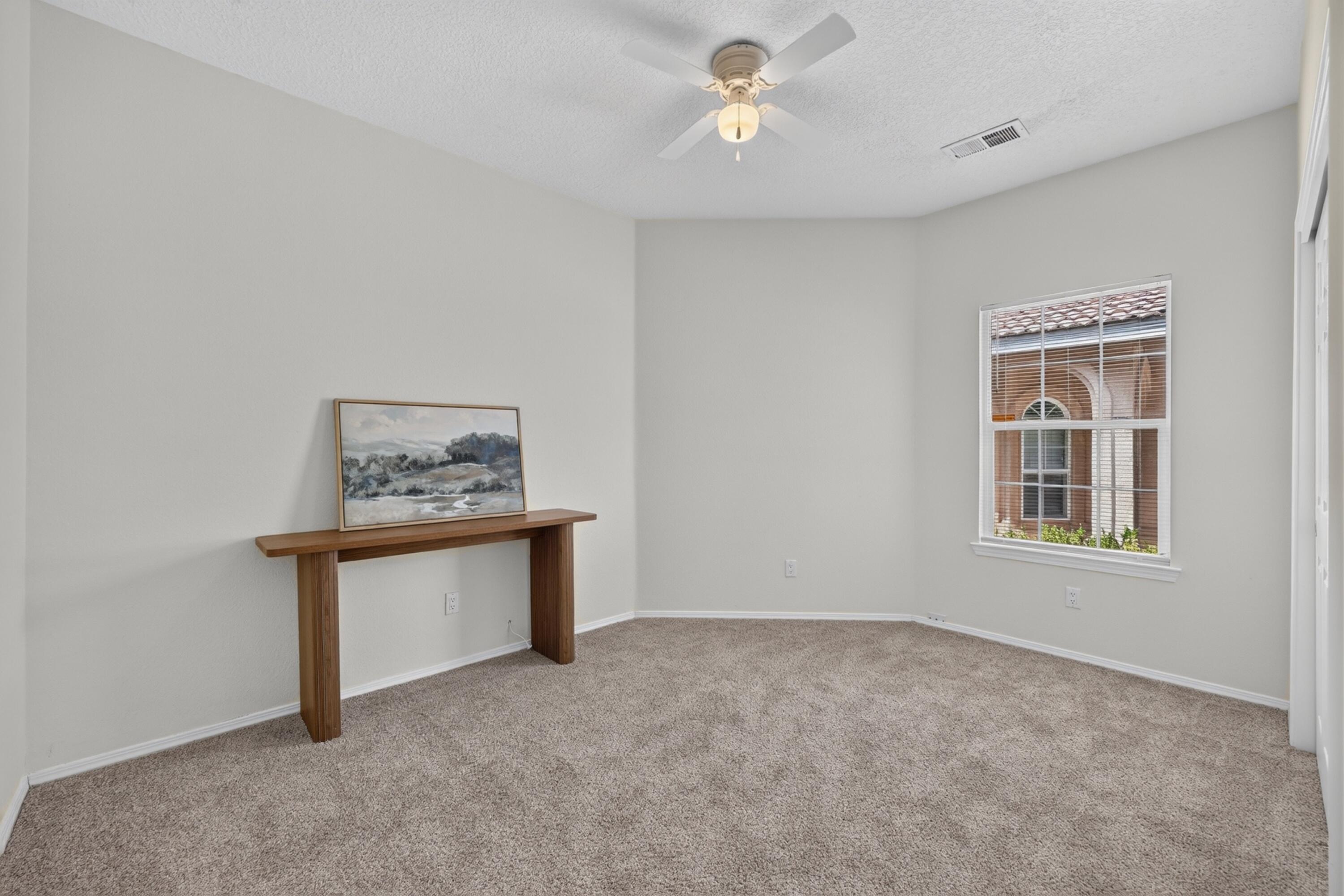 Photo 18 — 7228 Boxwood Avenue NE