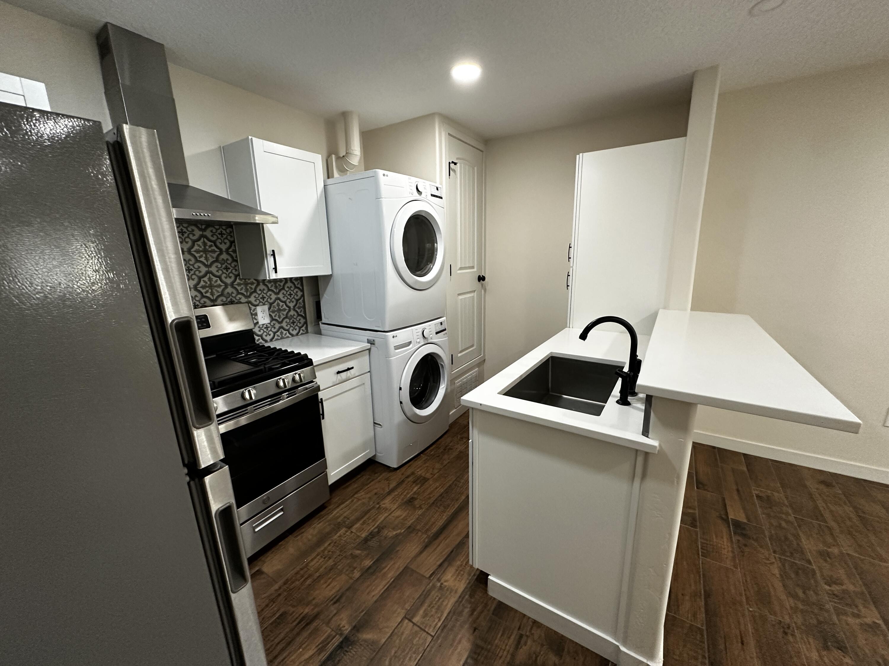 Photo 6 — 622 Jefferson Street NE