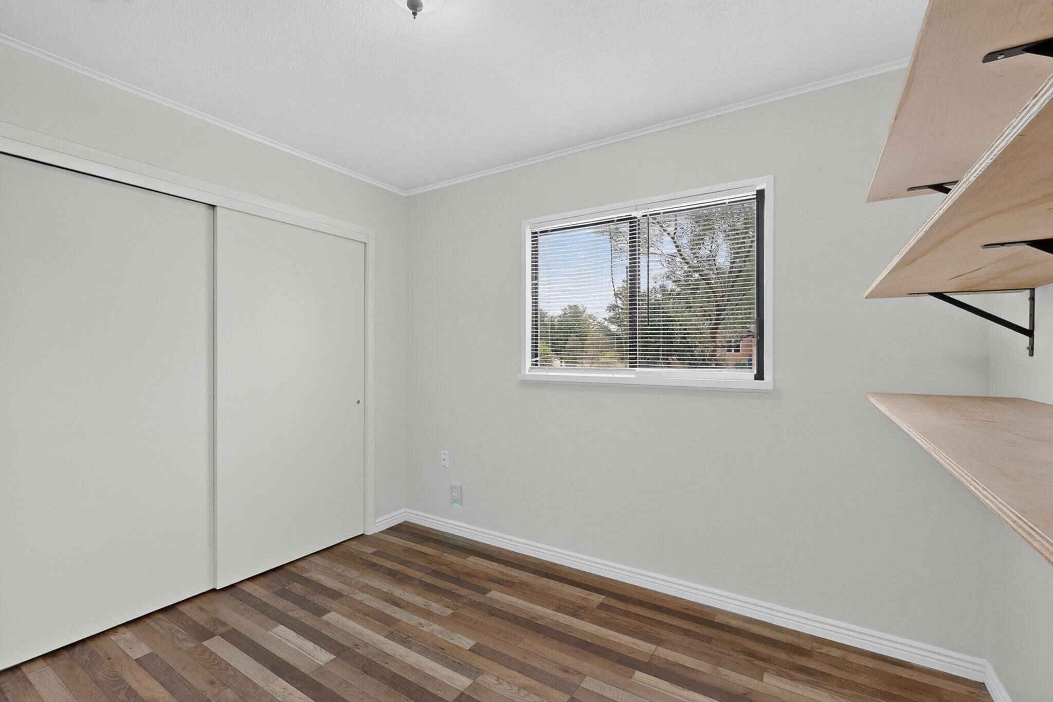 Photo 3 — 1601 Hendola Drive NE