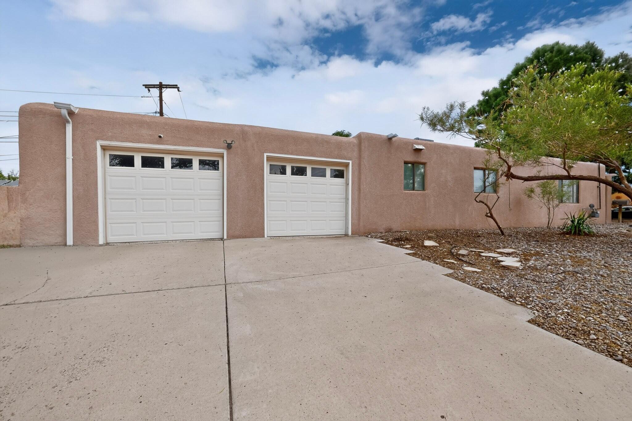 Photo 15 — 1601 Hendola Drive NE