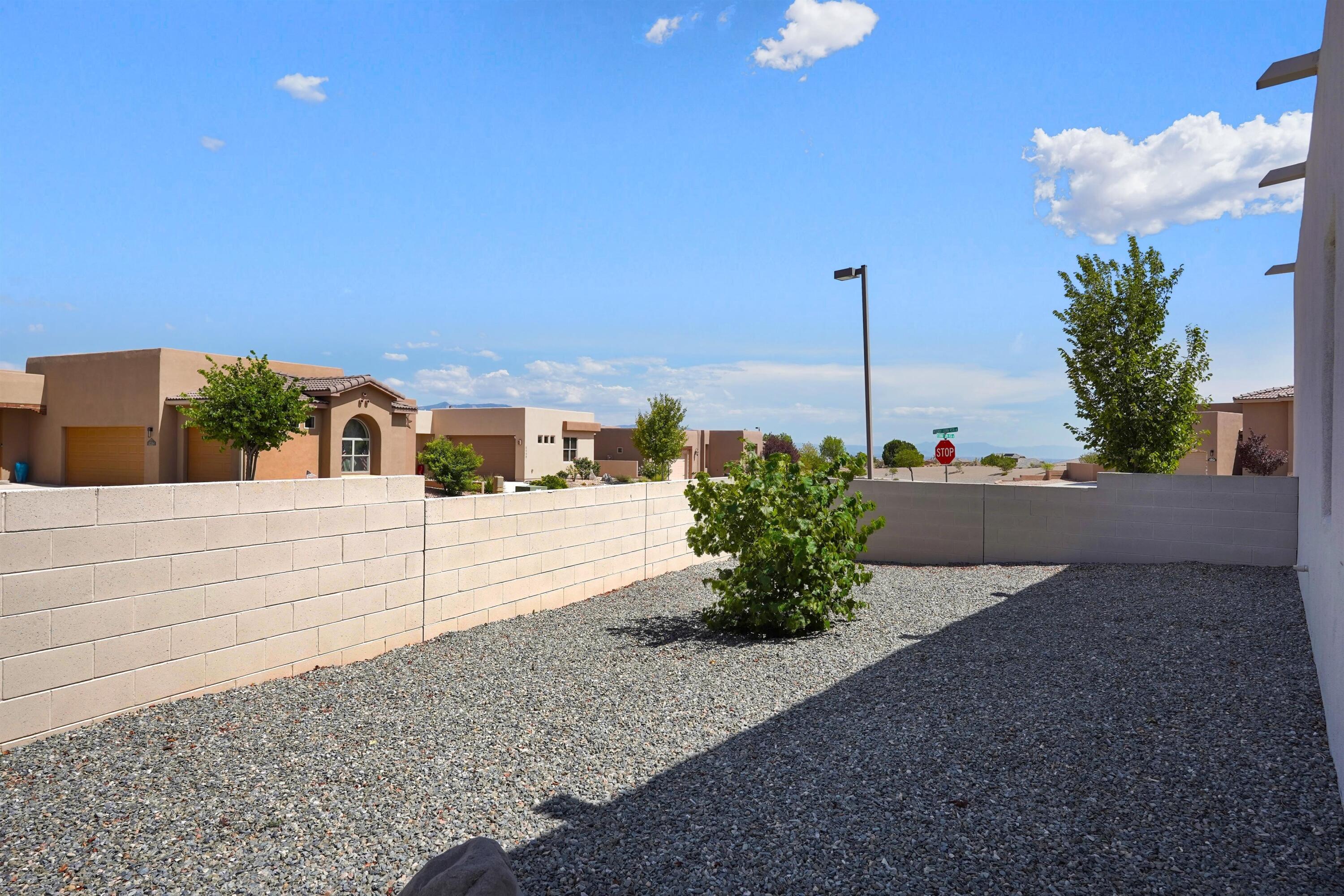 Photo 7 — 5959 Redondo Sierra Vista NE