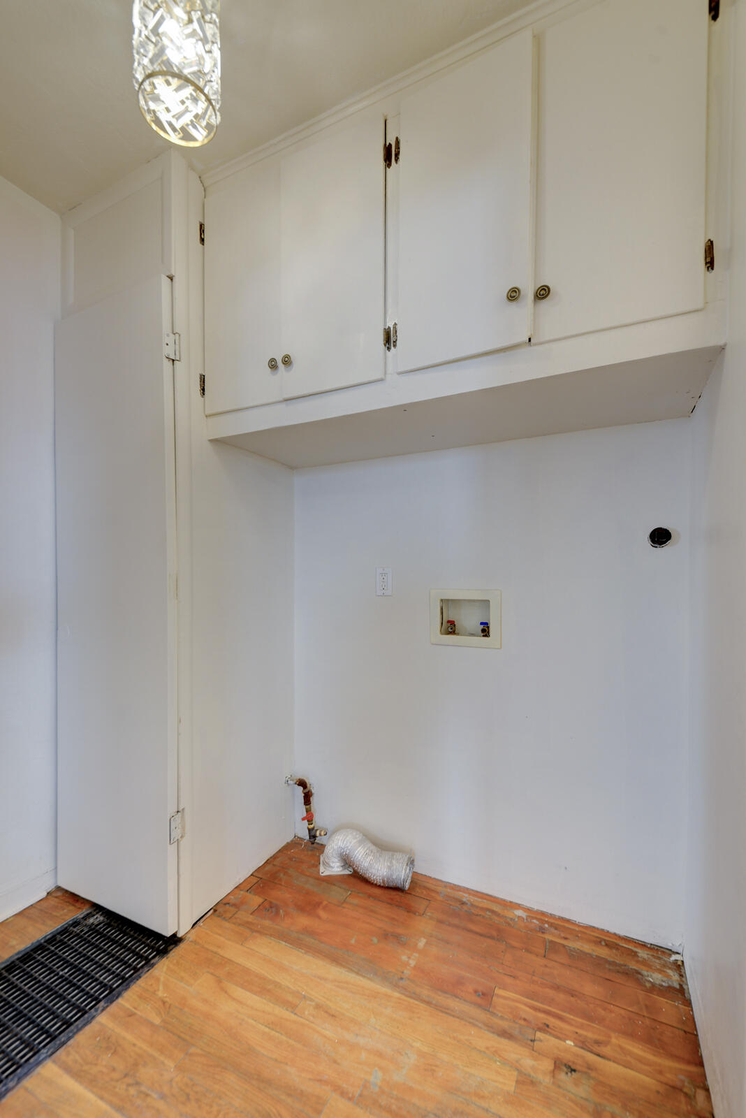 Photo 20 — 1216 Coal Avenue SW