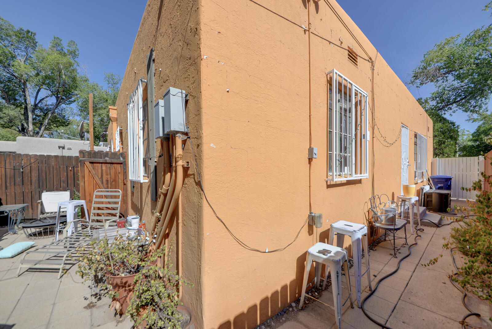 Photo 6 — 1216 Coal Avenue SW