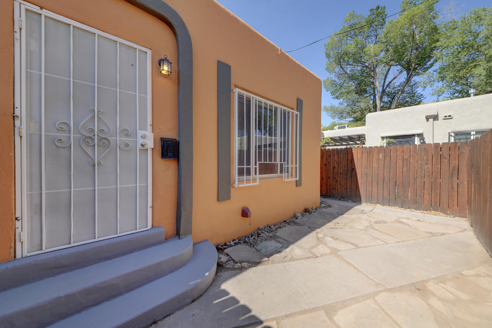 Photo 9 — 1216 Coal Avenue SW