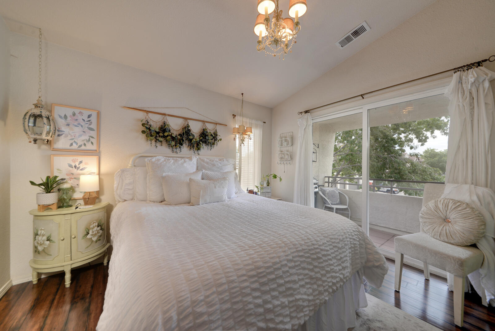 Photo 12 — 6501 San Antonio Drive NE UNIT 1201