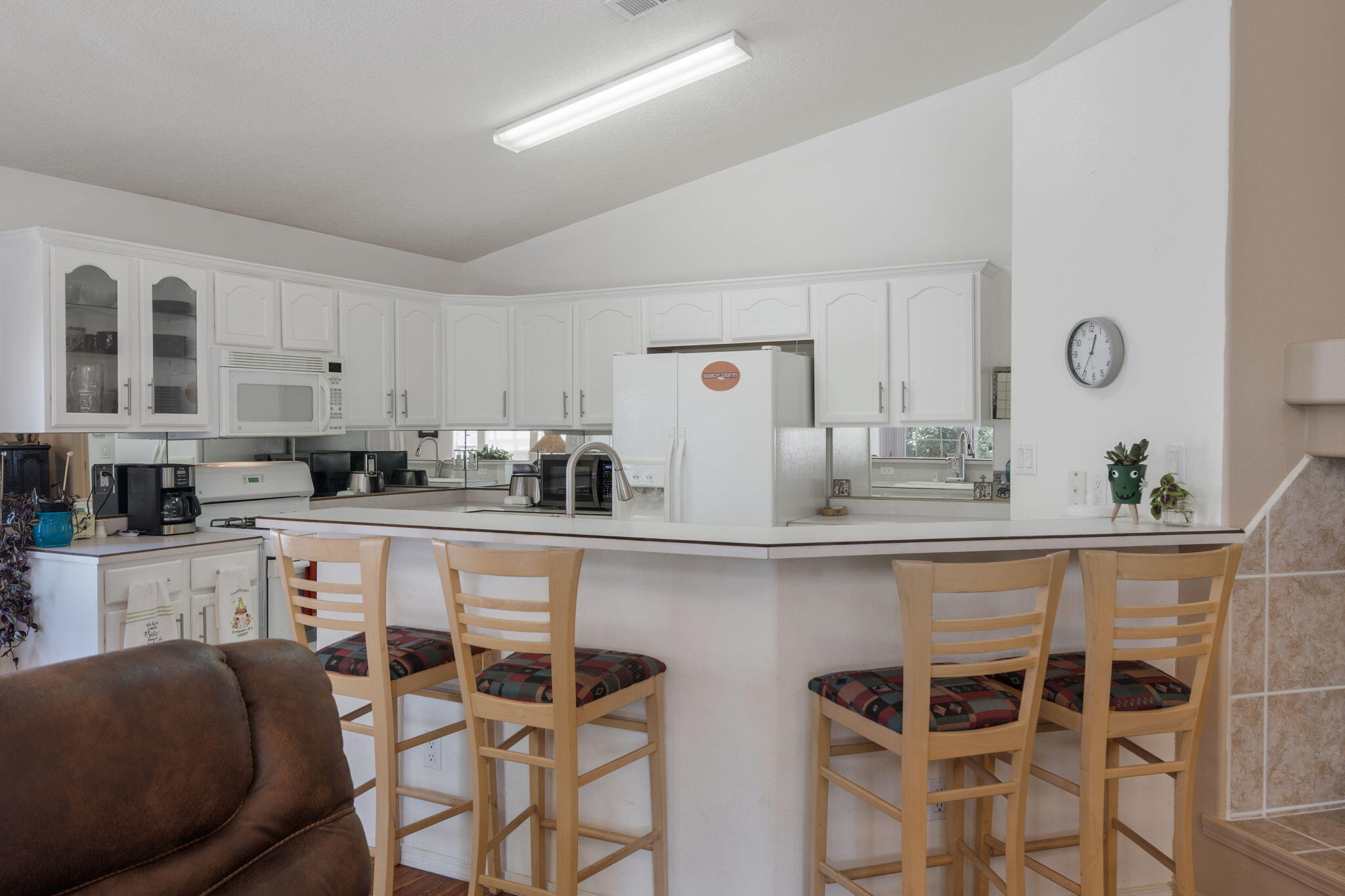 Photo 20 — 9632 Kilauea Avenue NW