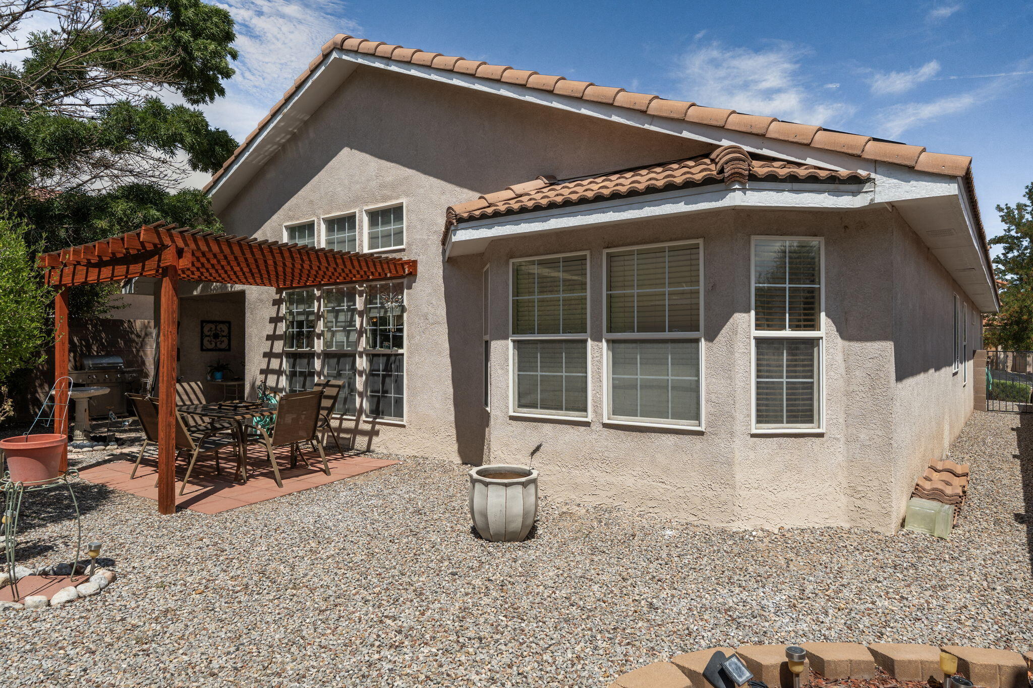 Photo 6 — 9632 Kilauea Avenue NW