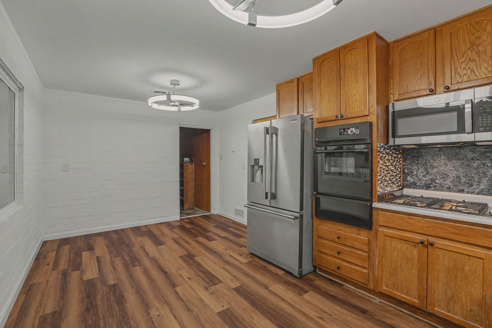 Photo 12 — 1502 Delgado Drive SW