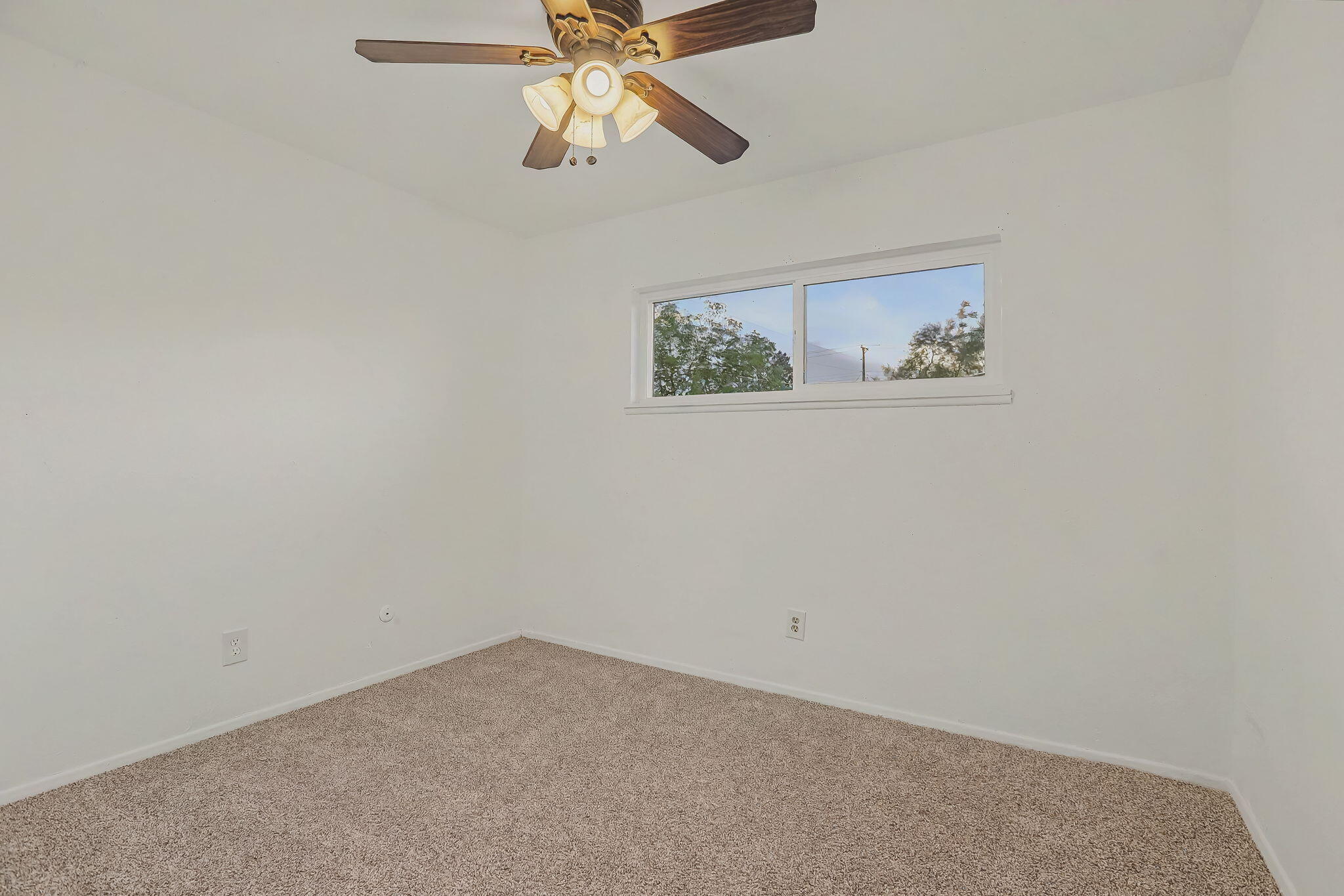 Photo 15 — 1502 Delgado Drive SW