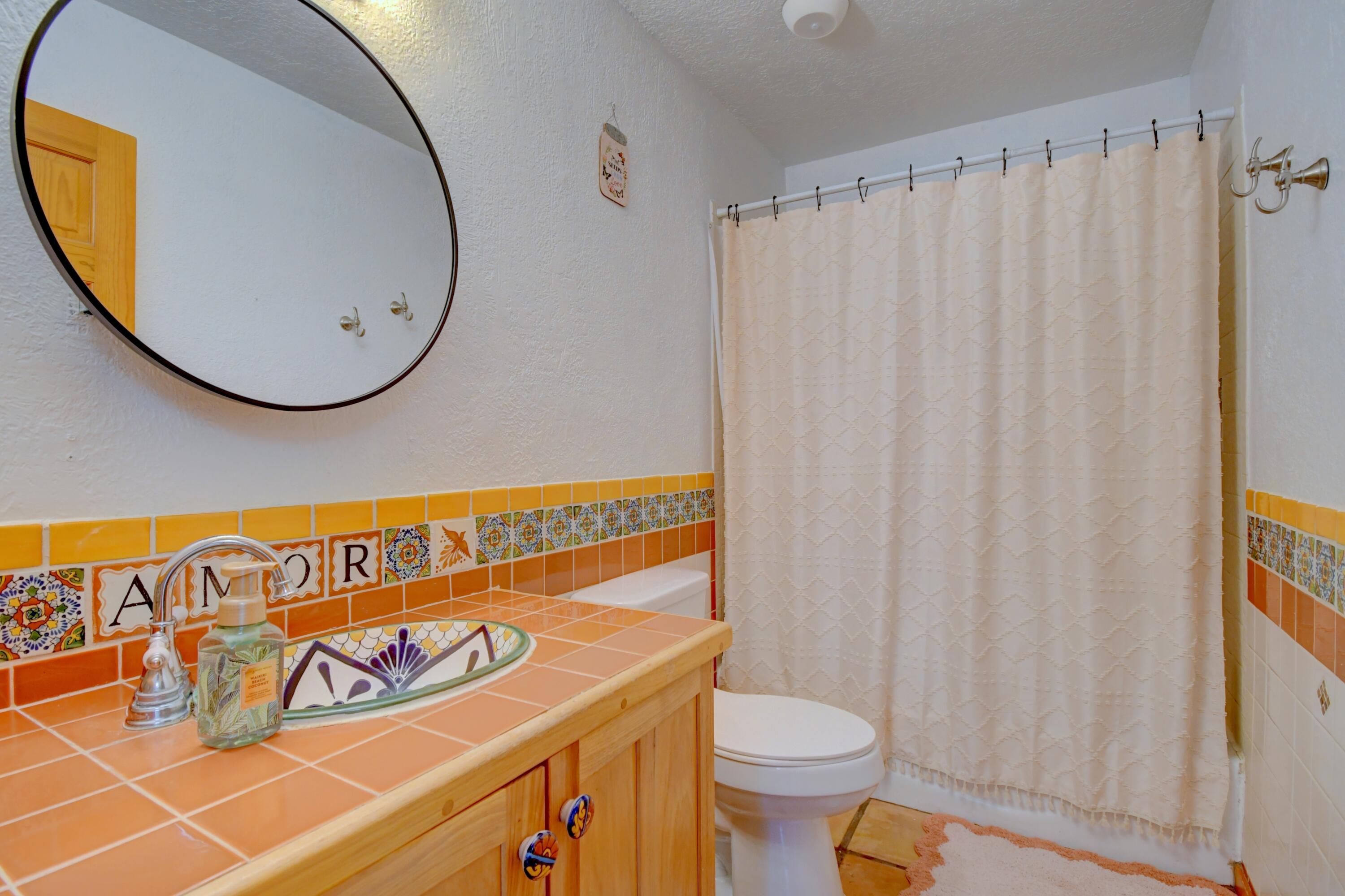 Photo 3 — 635 Esperanza Drive