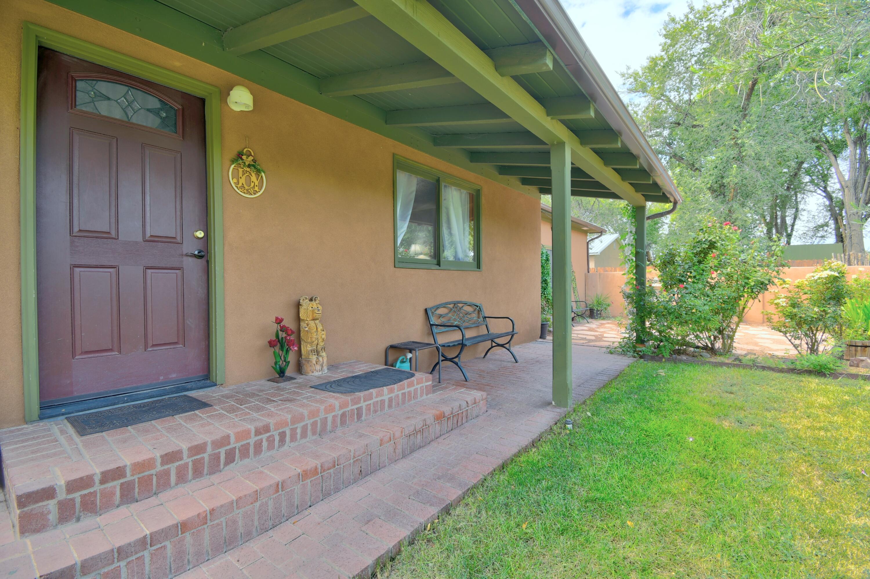 Photo 15 — 635 Esperanza Drive