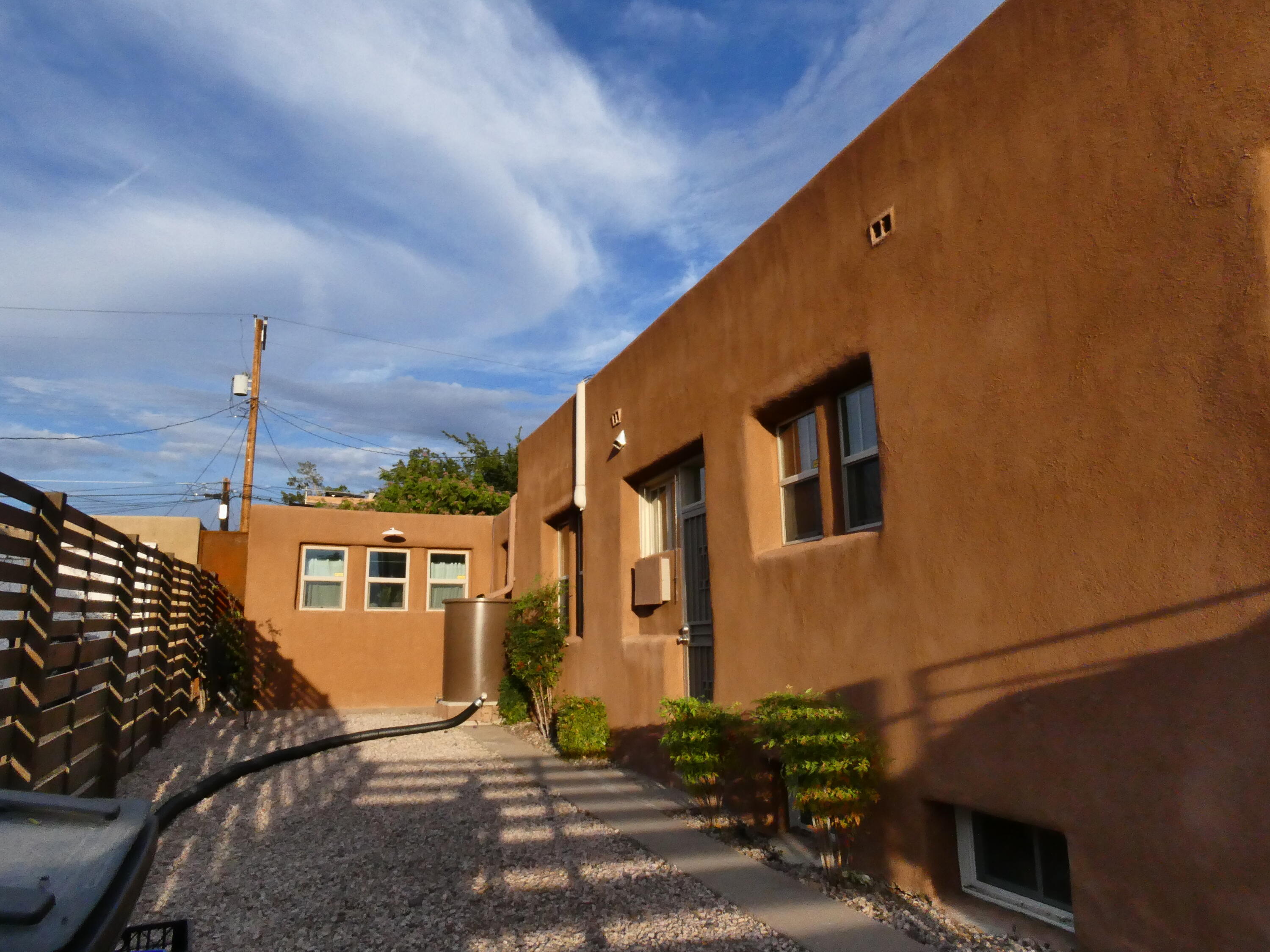 Photo 12 — 308 Dartmouth Drive SE
