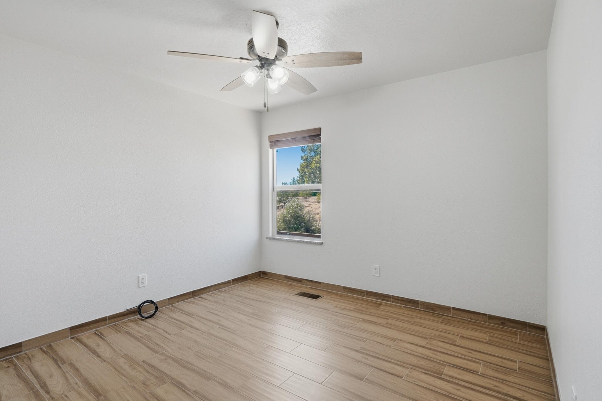 Photo 9 — 105 Latigo Trail SE