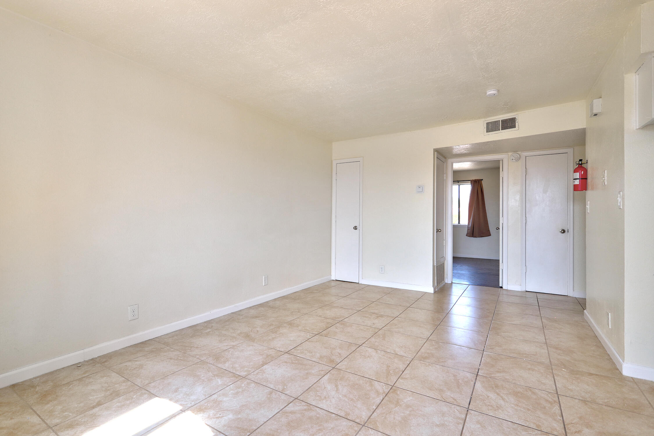 Photo 16 — 95 Eventide Road SE