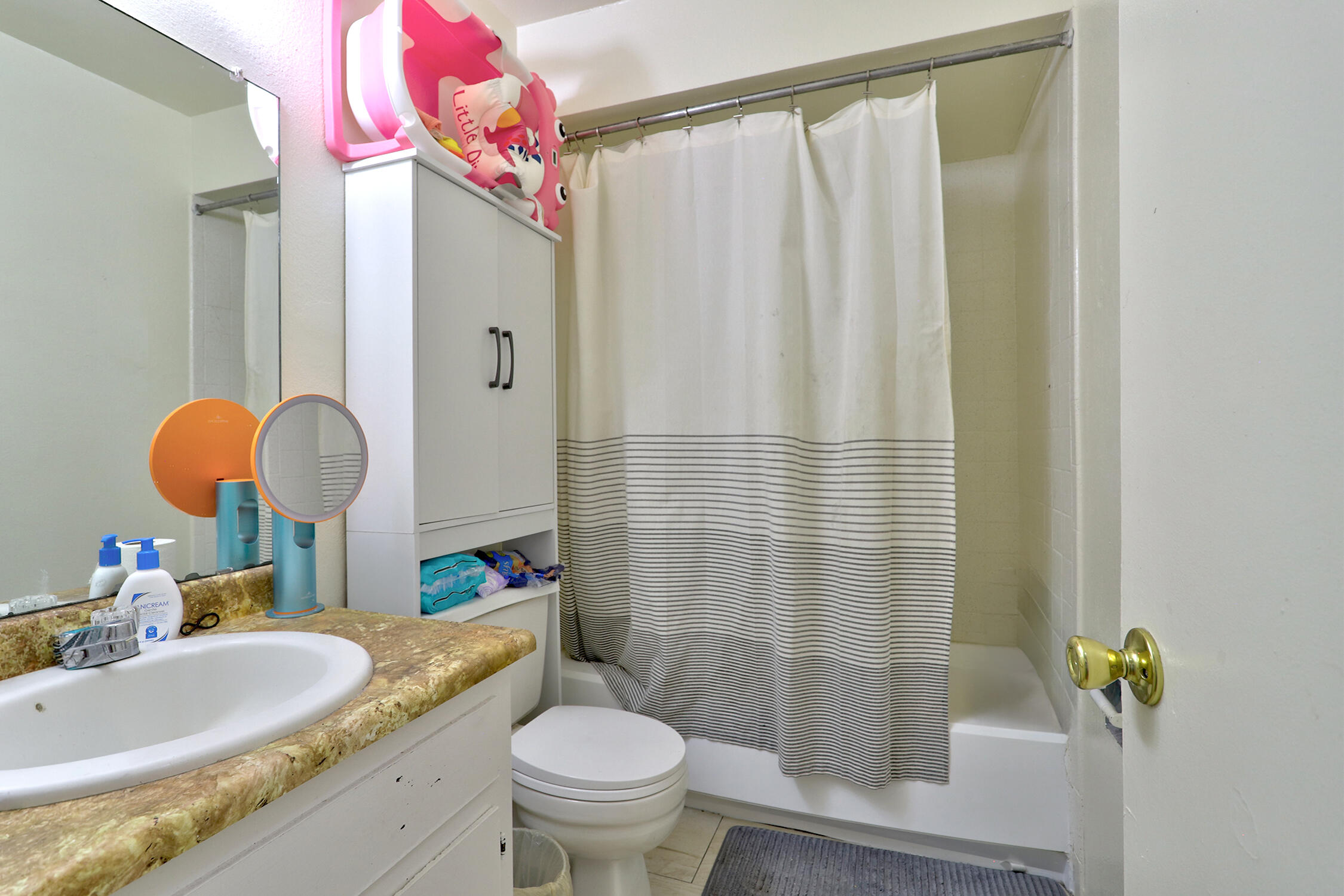 Photo 2 — 95 Eventide Road SE