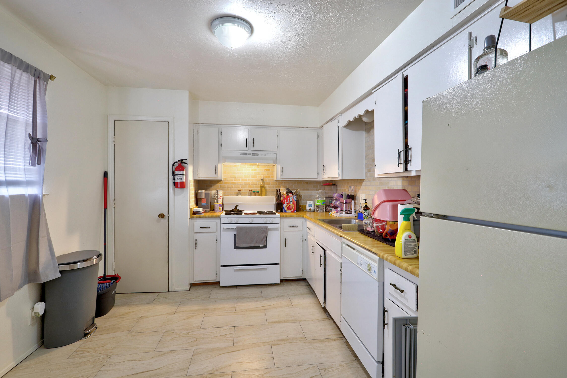 Photo 5 — 95 Eventide Road SE