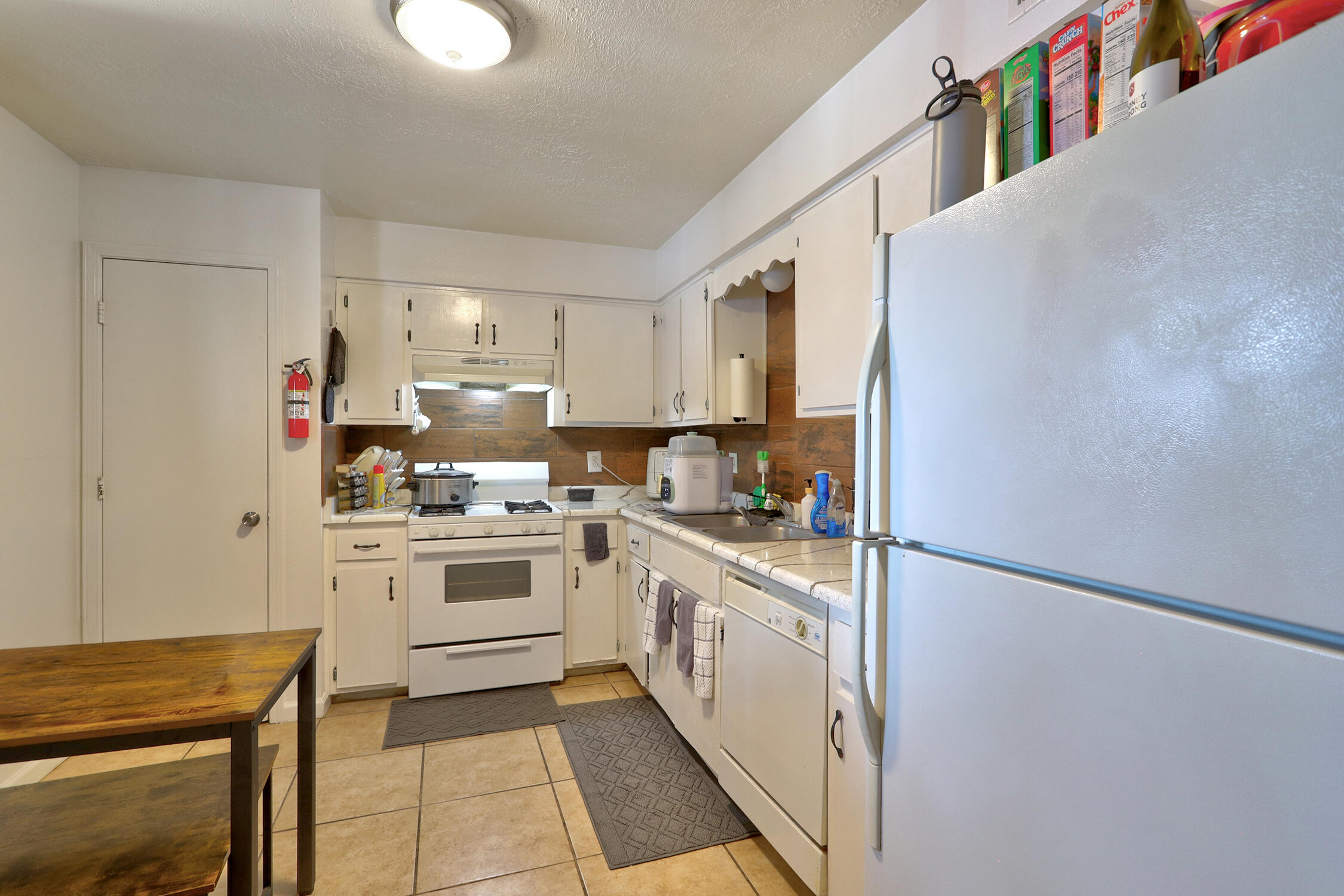 Photo 6 — 95 Eventide Road SE