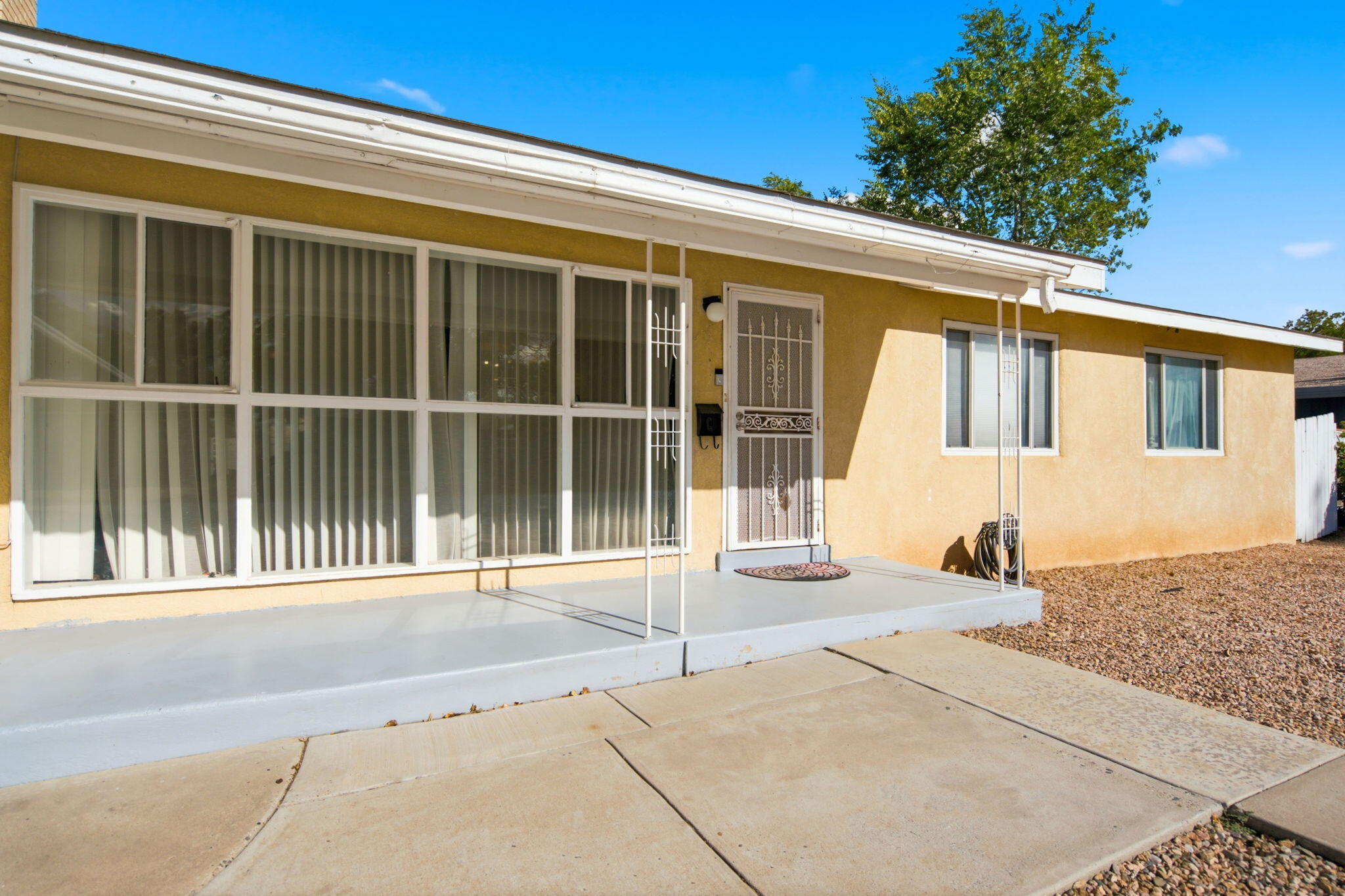 Photo 10 — 2812 Cardenas Drive NE