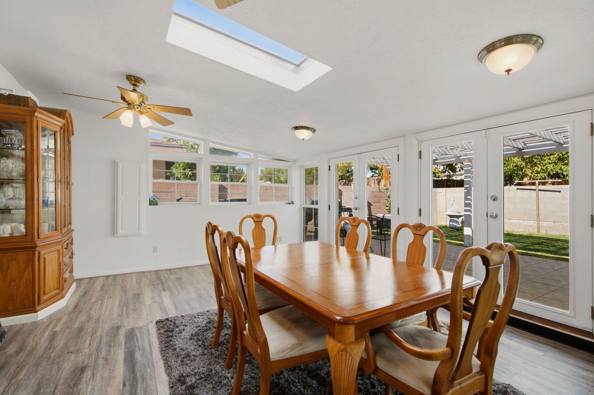 Photo 14 — 2812 Cardenas Drive NE