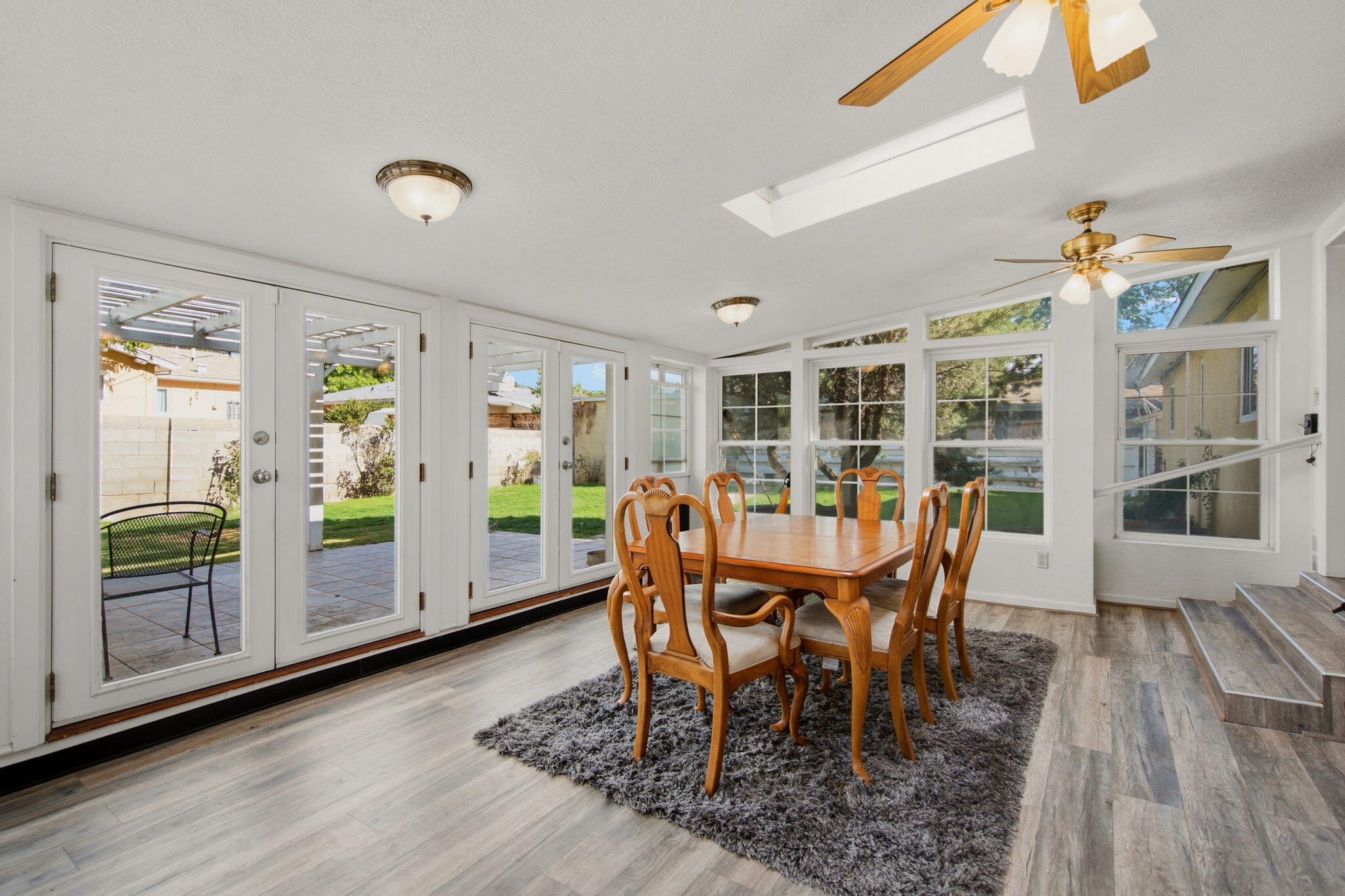 Photo 3 — 2812 Cardenas Drive NE