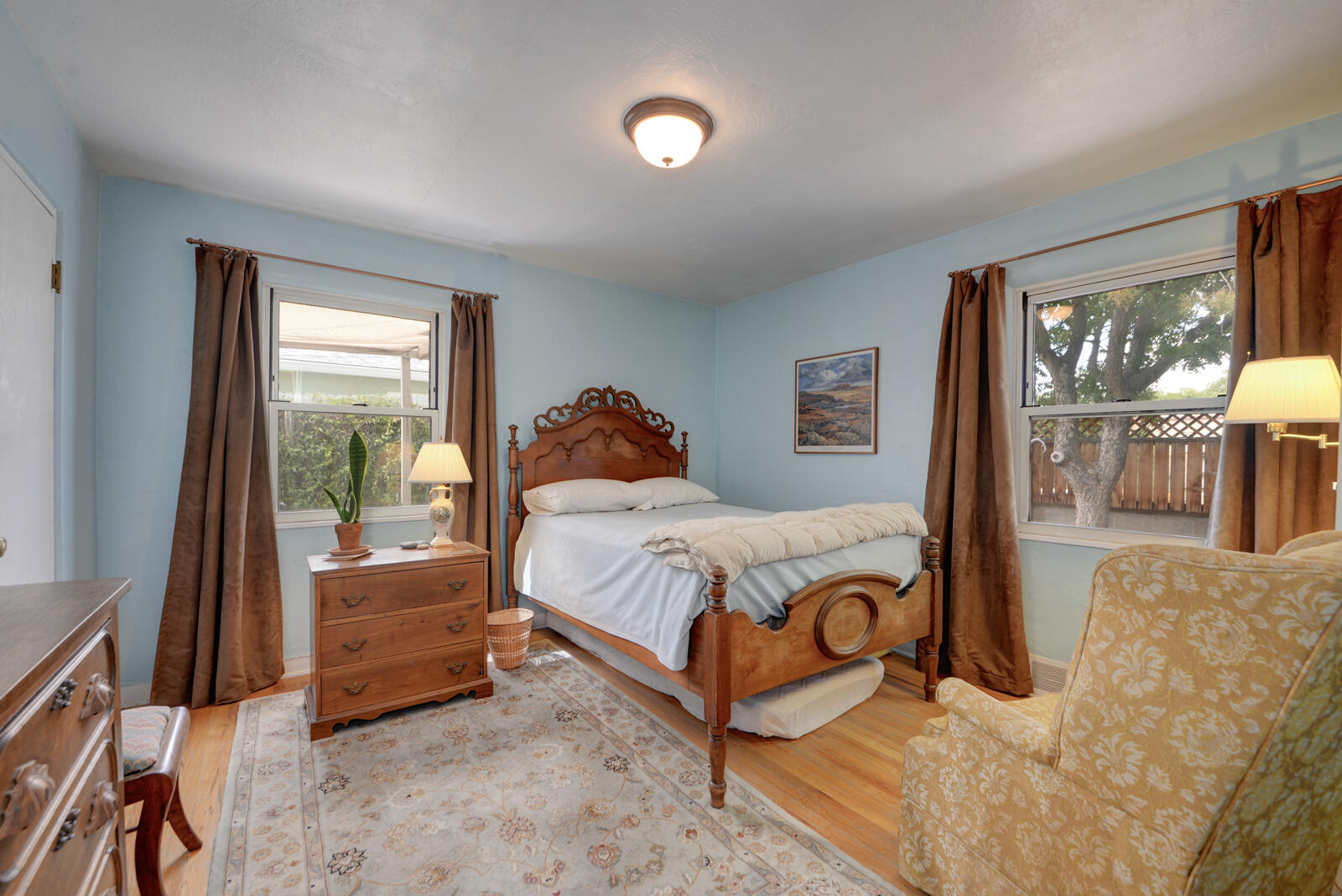 Photo 15 — 329 Montclaire Drive NE