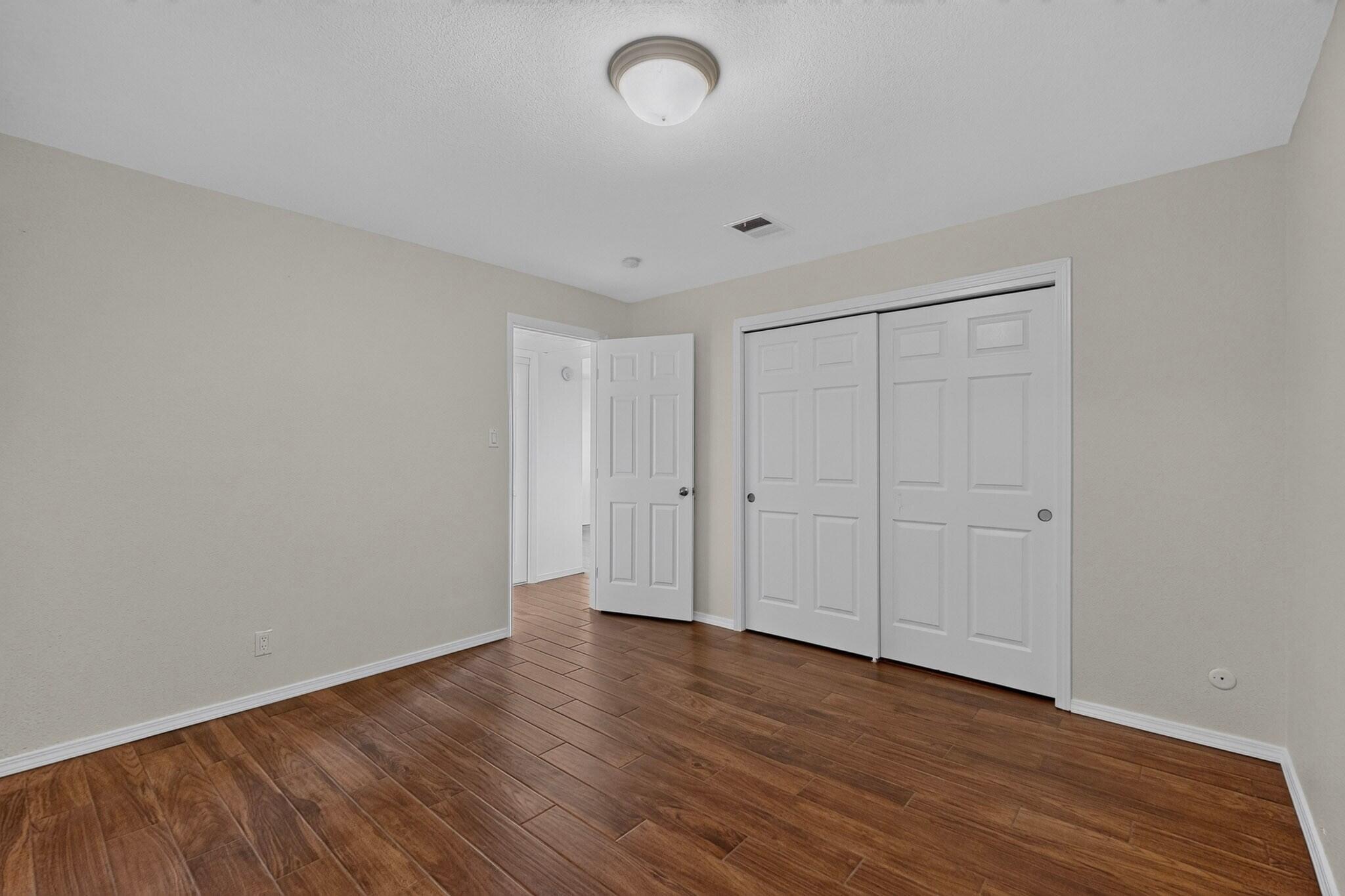 Photo 9 — 4200 Montgomery Boulevard NE 124