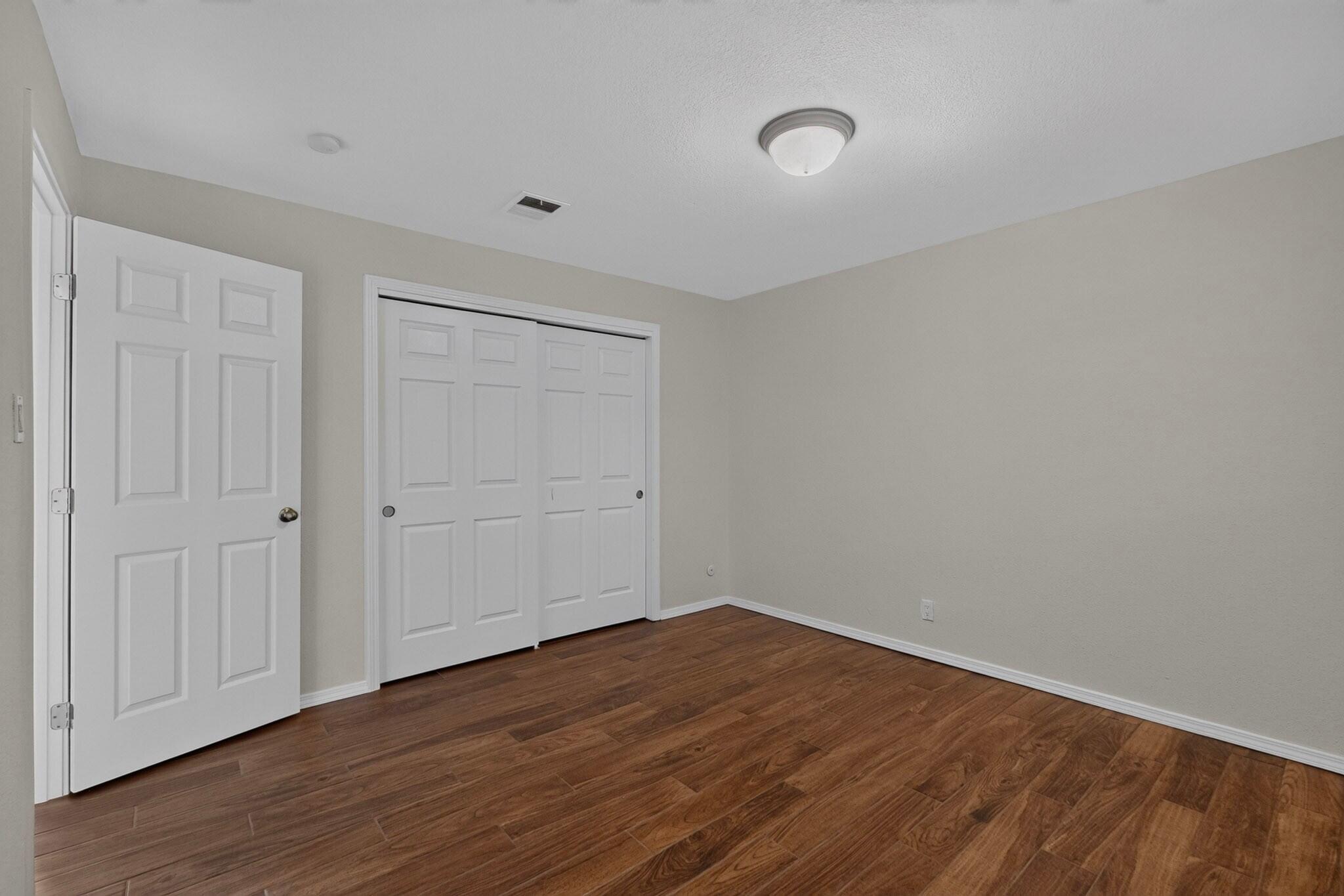 Photo 8 — 4200 Montgomery Boulevard NE 124
