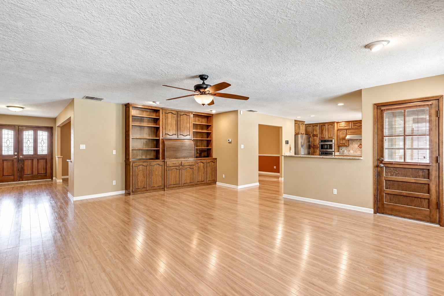 Photo 3 — 8800 Caminito Drive NE