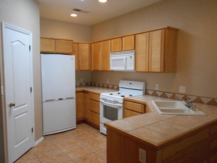 Photo 10 — 2264 W Calle De Ortiz SW