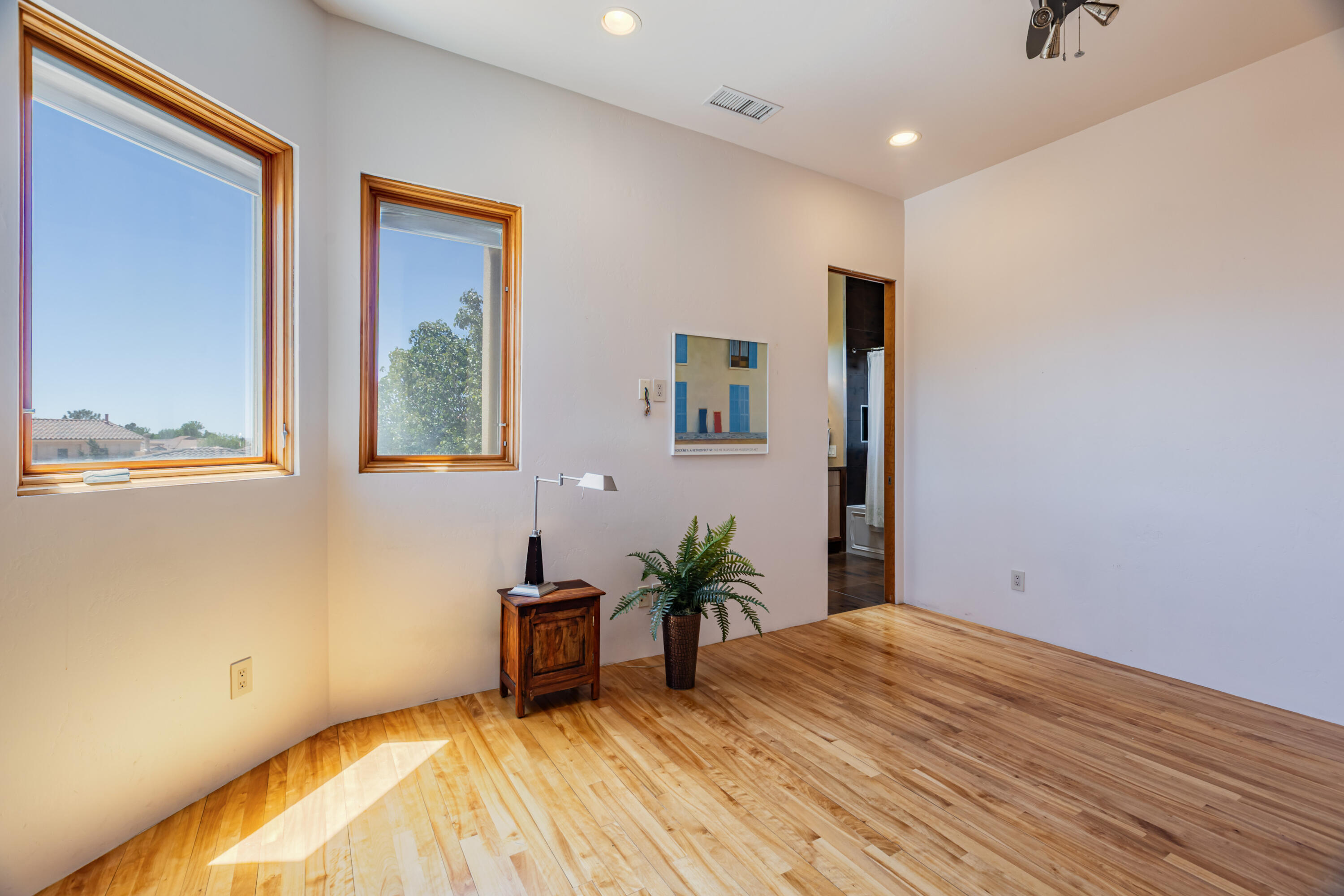 Photo 5 — 7816 Florence Avenue NE