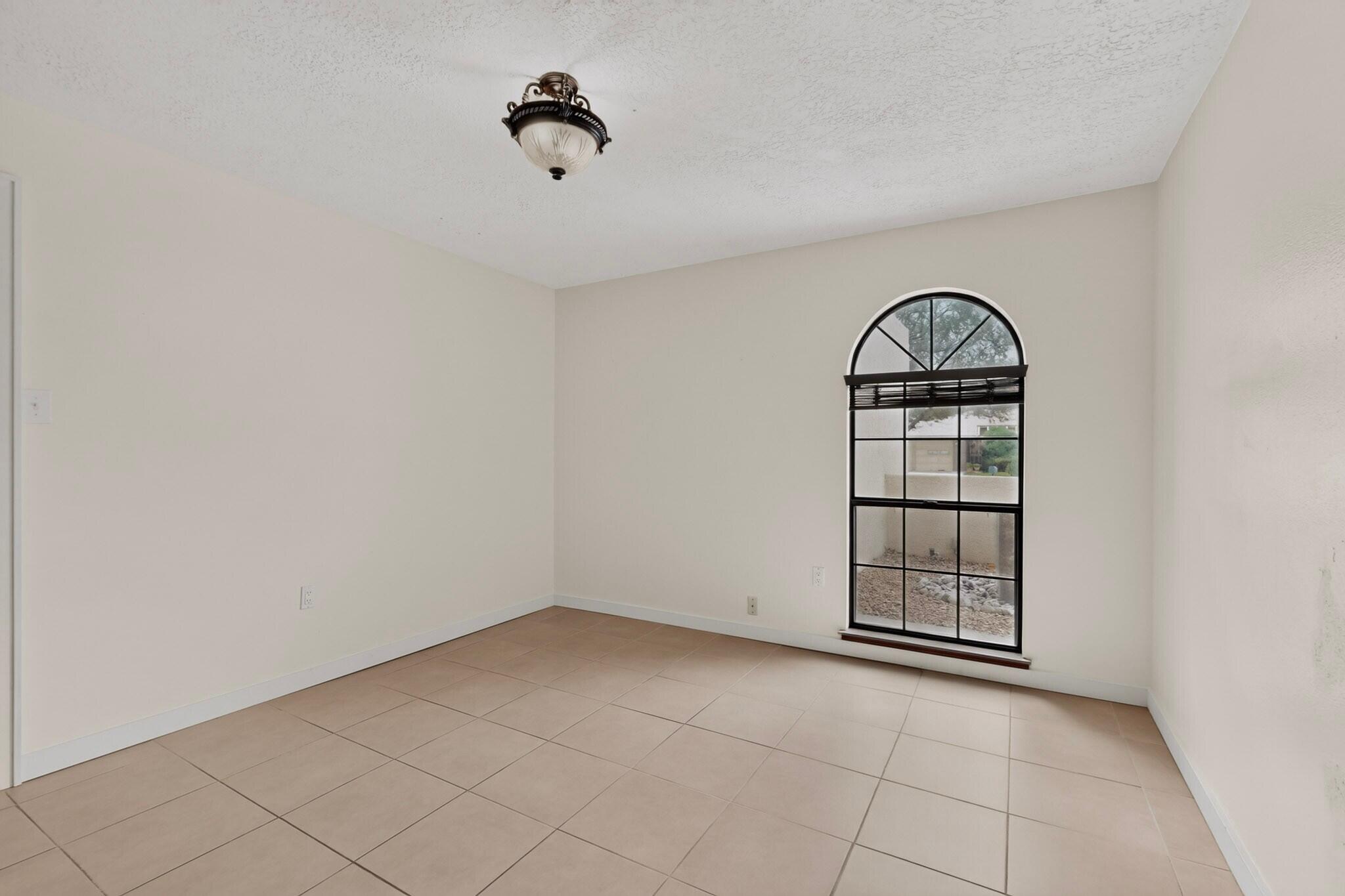 Photo 9 — 9919 Academy Knolls Dr Drive NE