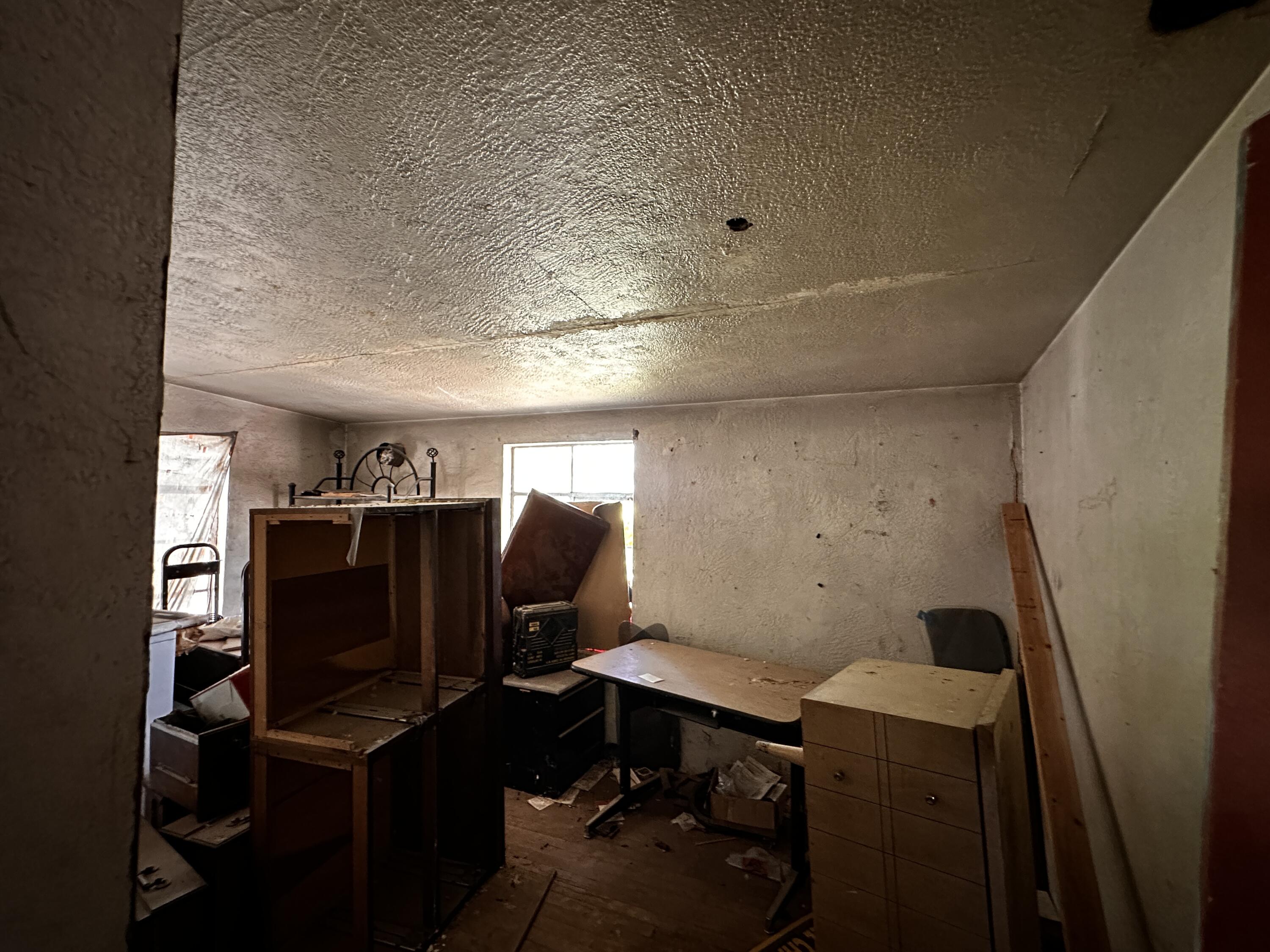 Photo 10 — 2804 Justo Road SW