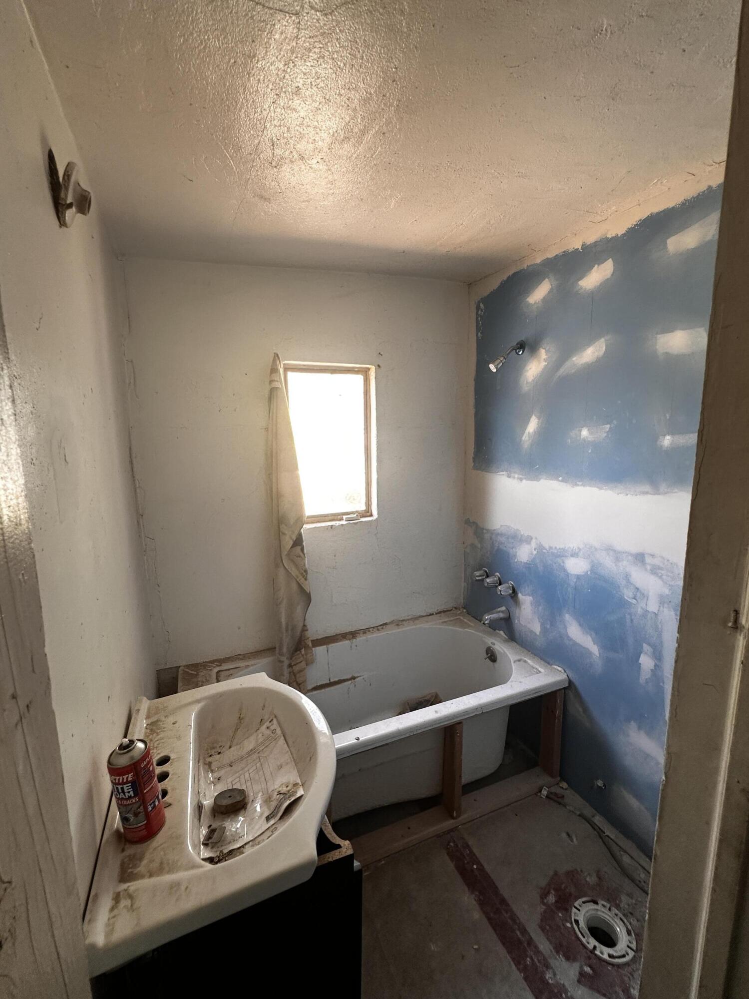 Photo 4 — 2804 Justo Road SW