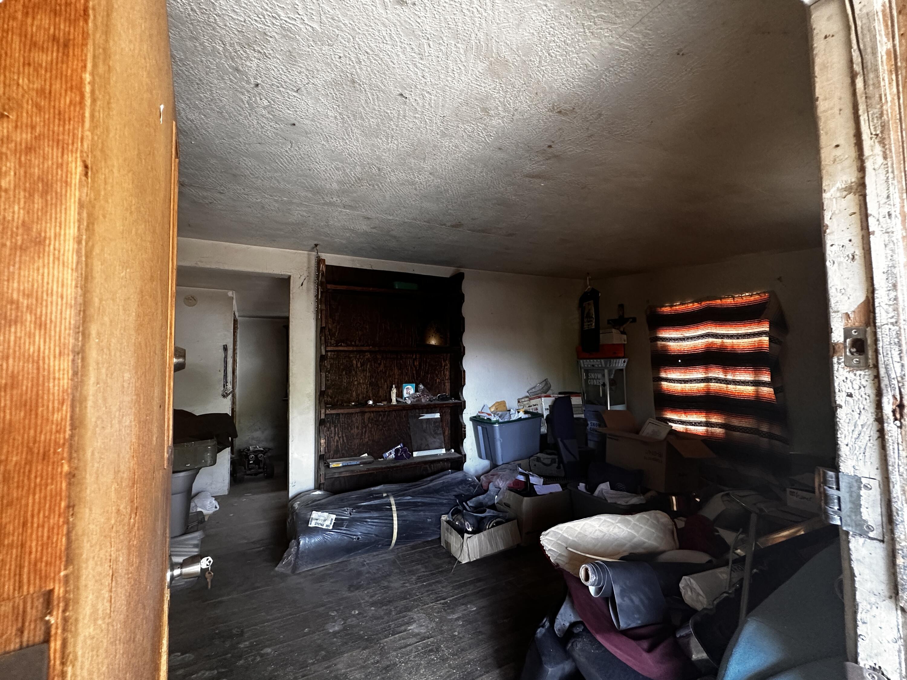Photo 16 — 2804 Justo Road SW