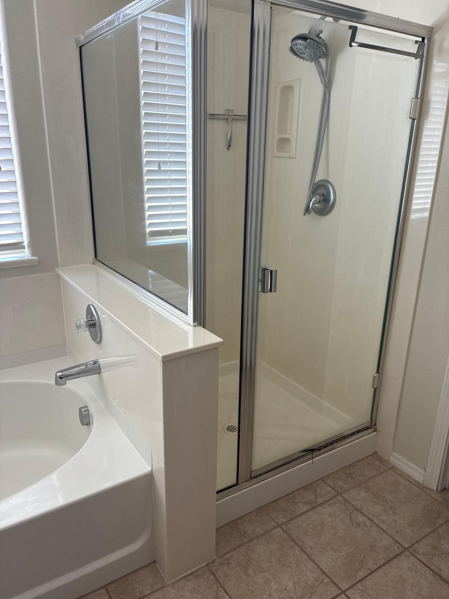 Photo 3 — 2217 Violeta Circle SE