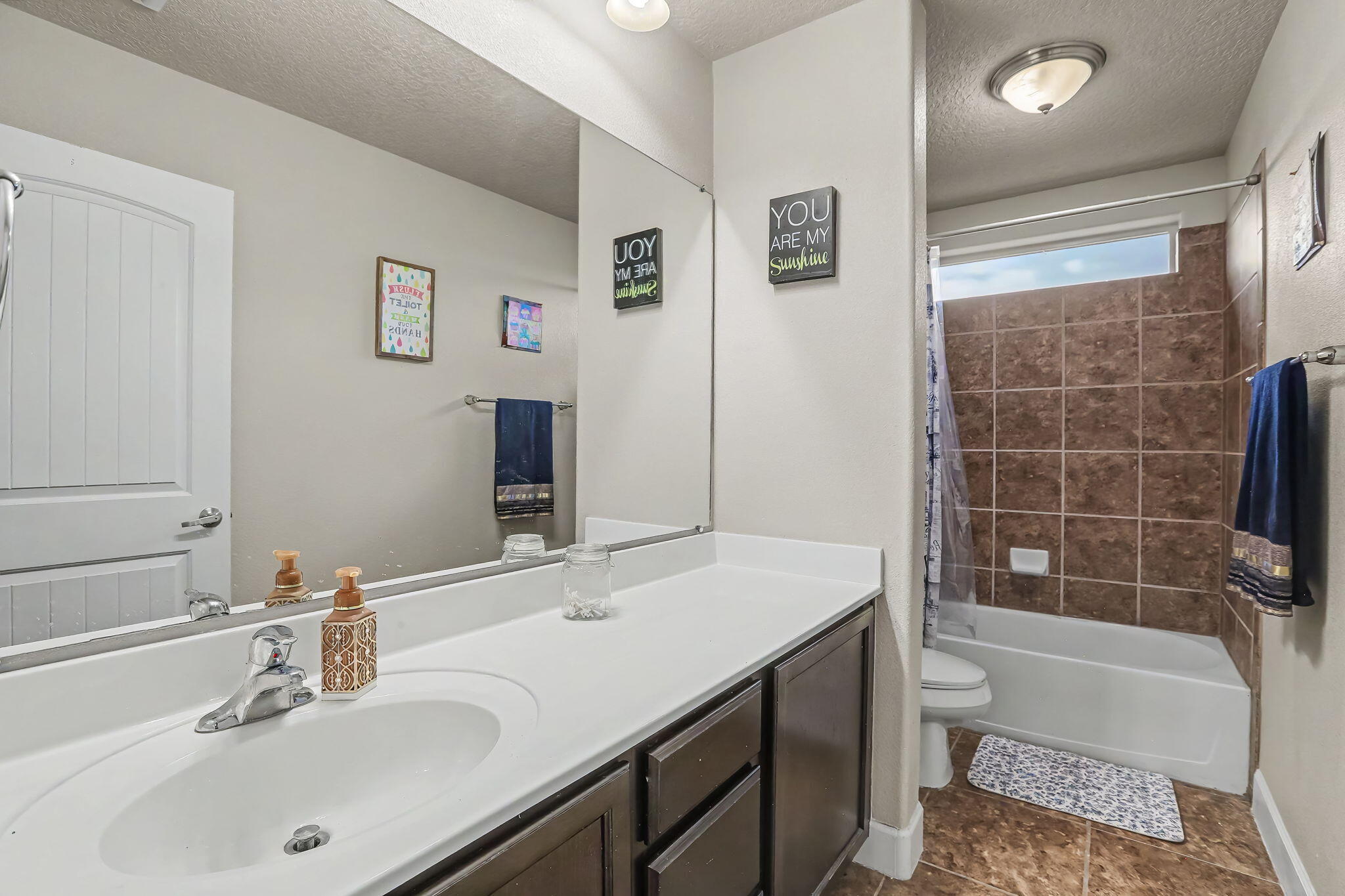 Photo 16 — 7063 Wrangell Loop NE