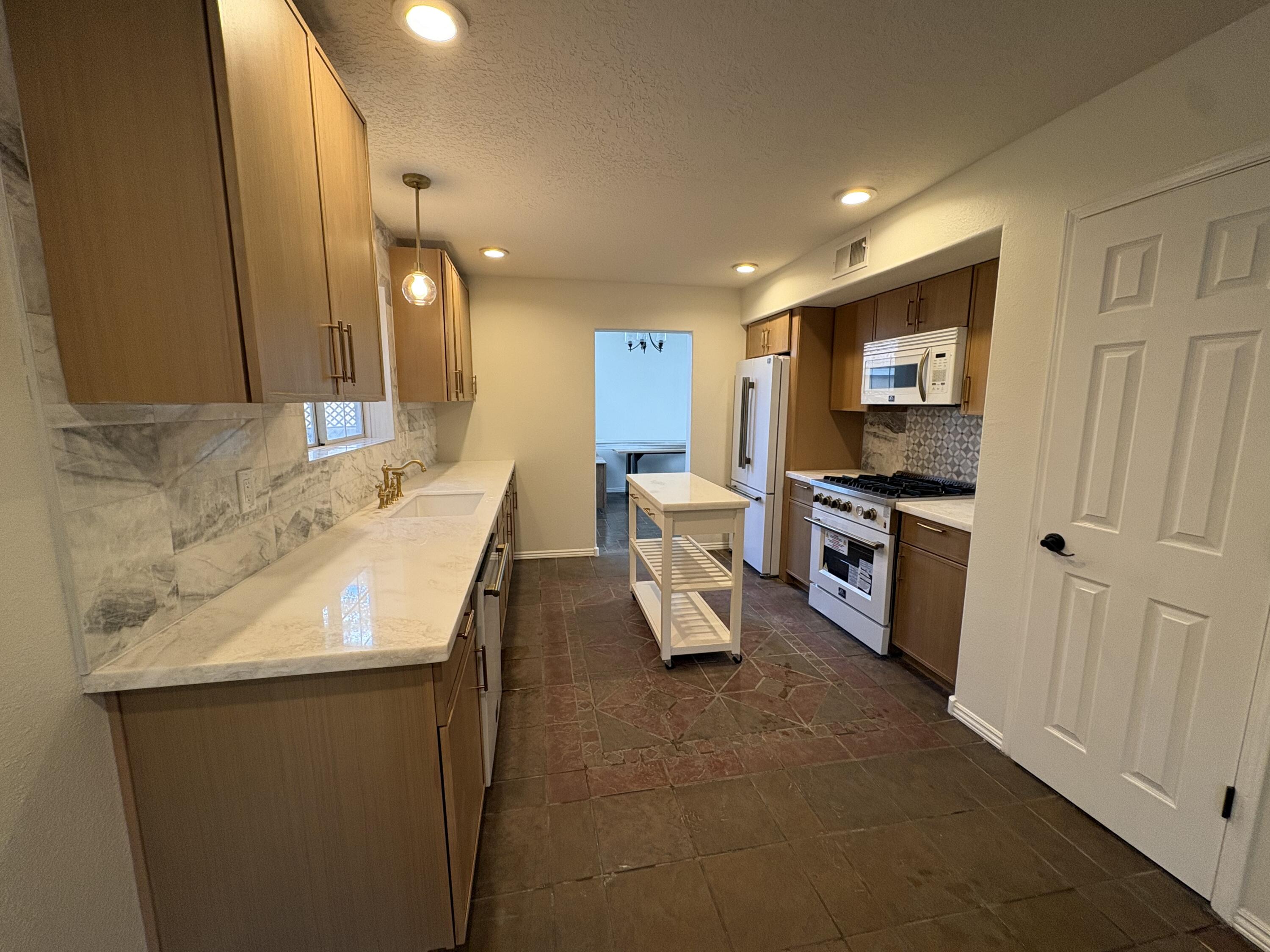 Photo 17 — 4941 Marna Lynn Avenue NW