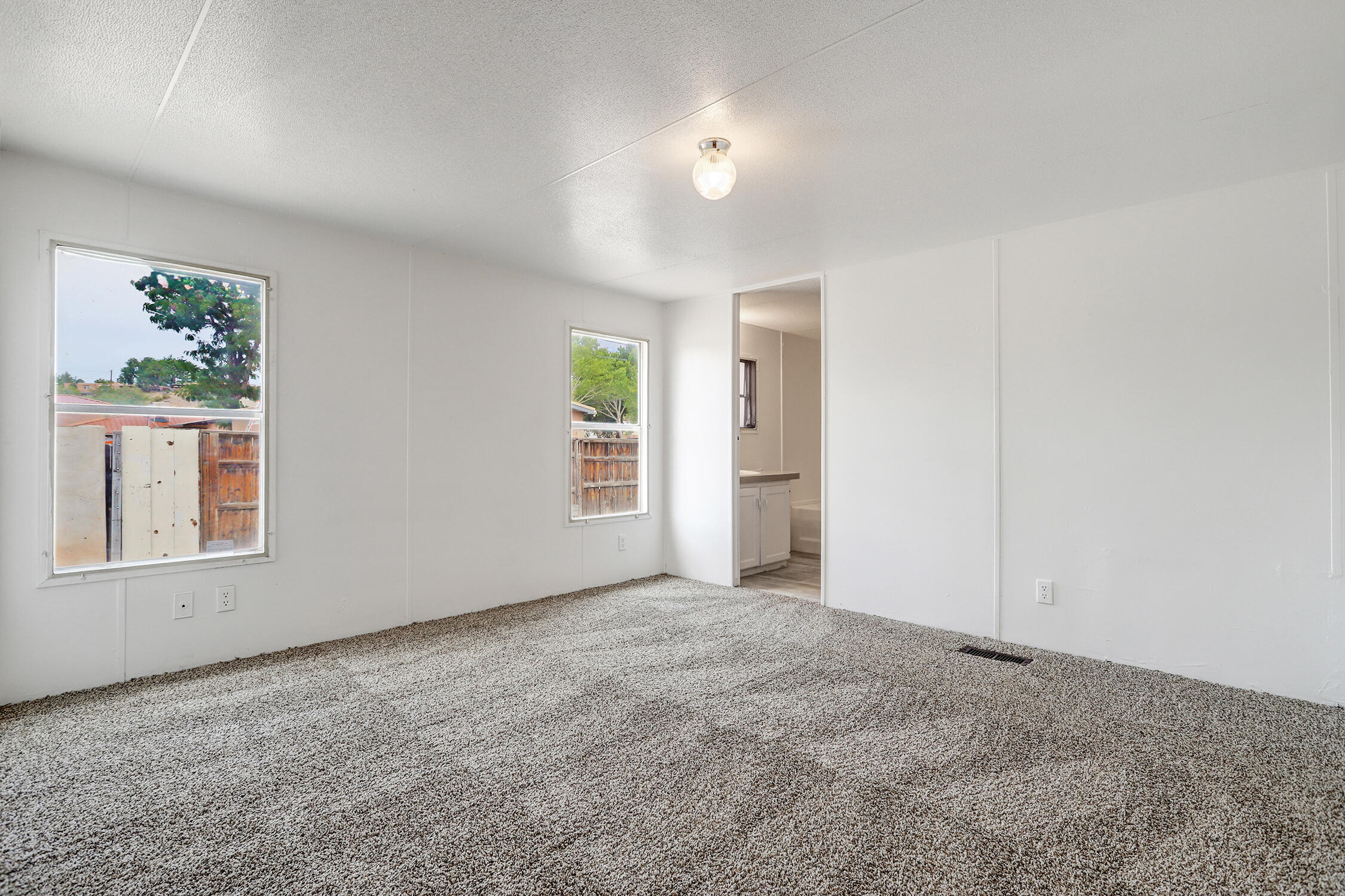 Photo 13 — 2620 Lucero Road SW